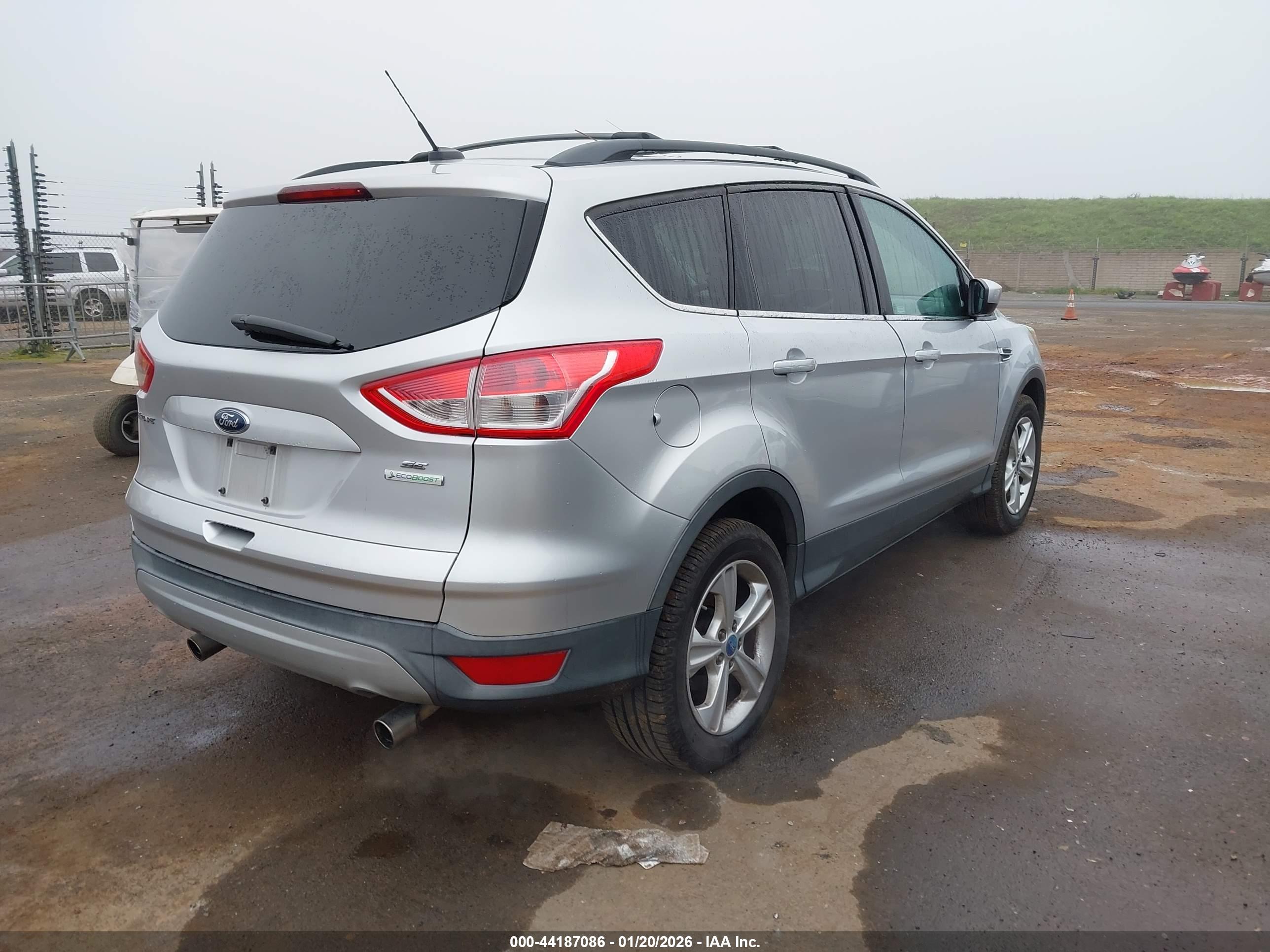 FORD ESCAPE image 4