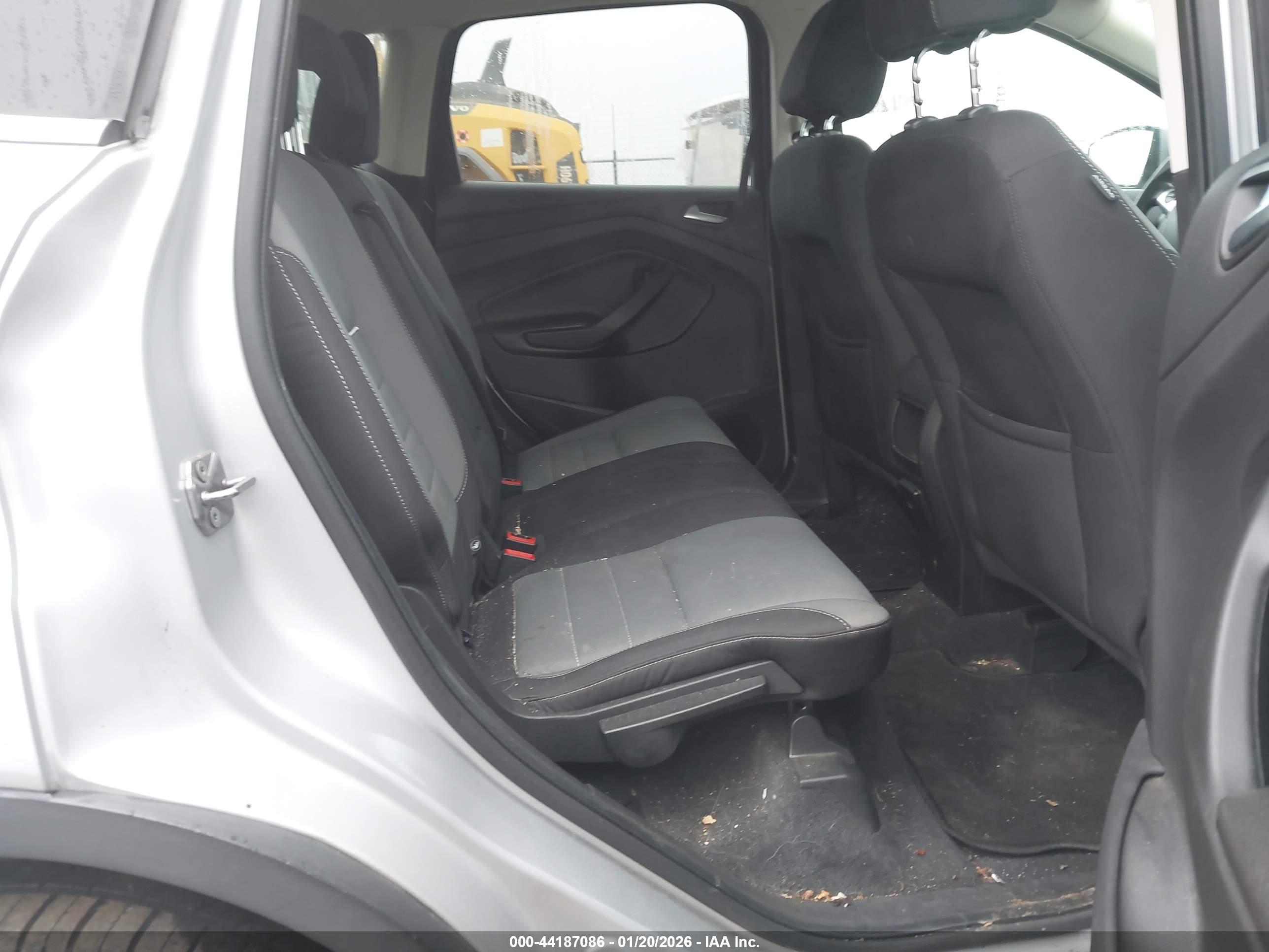 FORD ESCAPE image 8