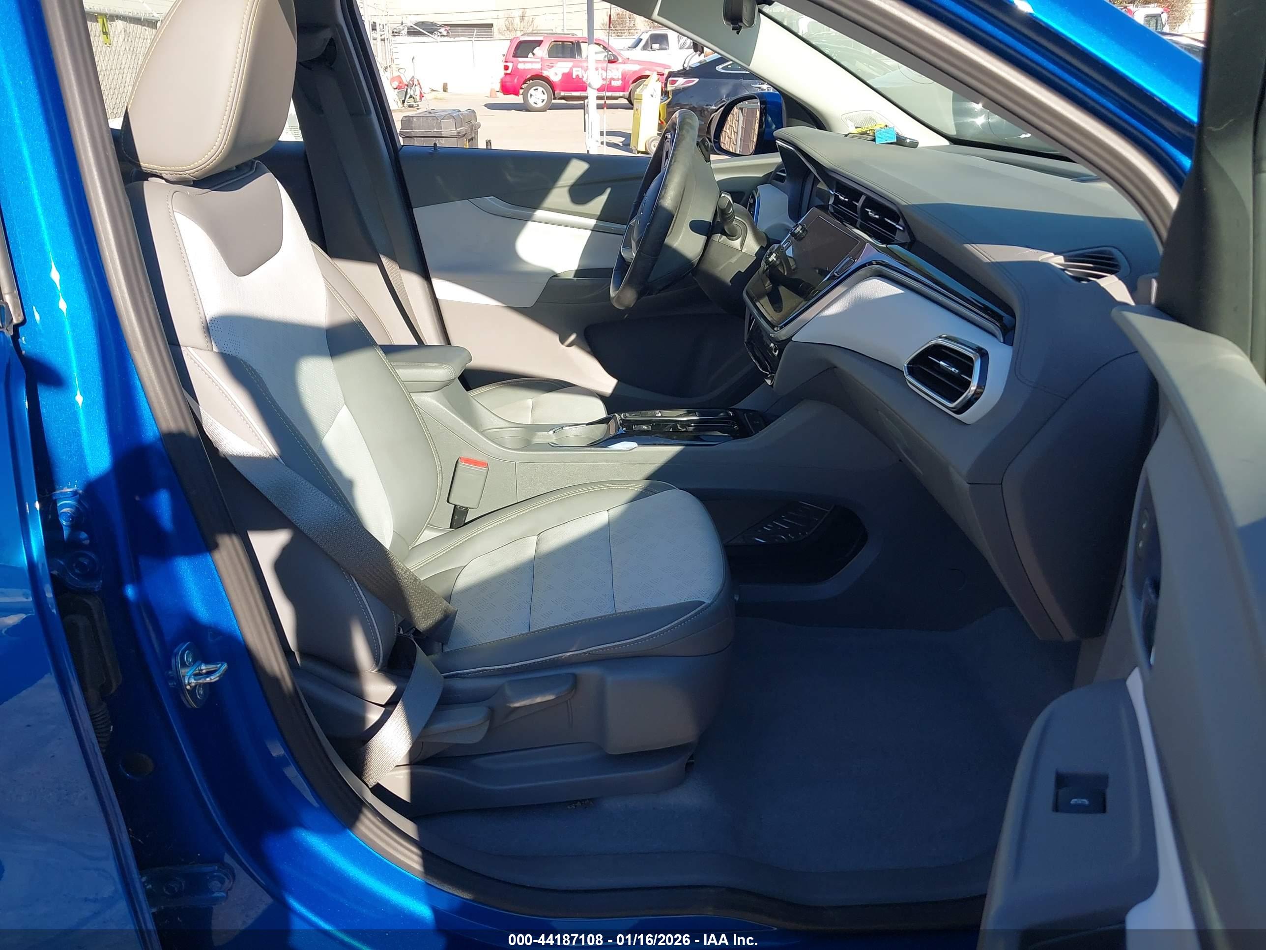 CHEVROLET BOLT image 5