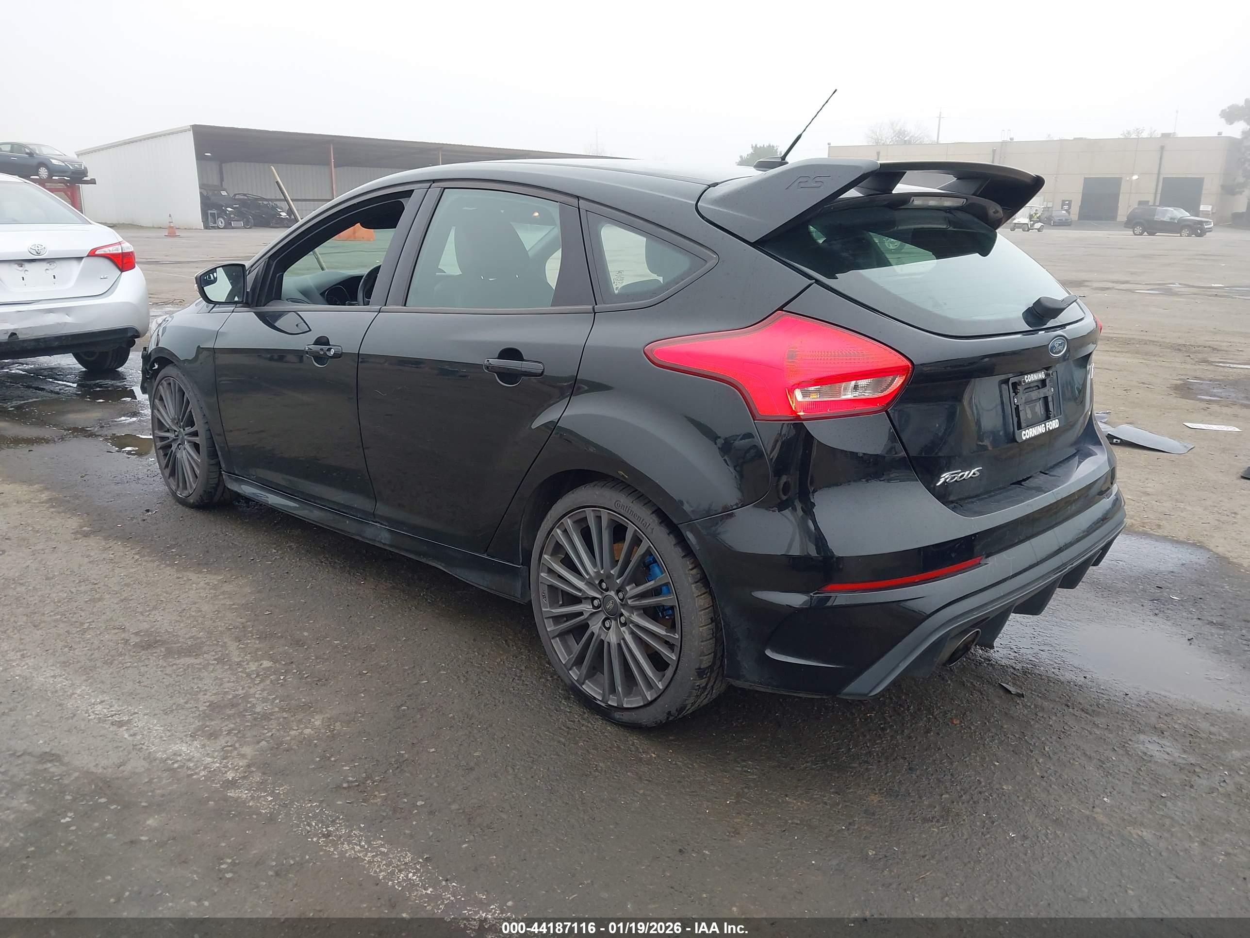 FORD FOCUS image 3