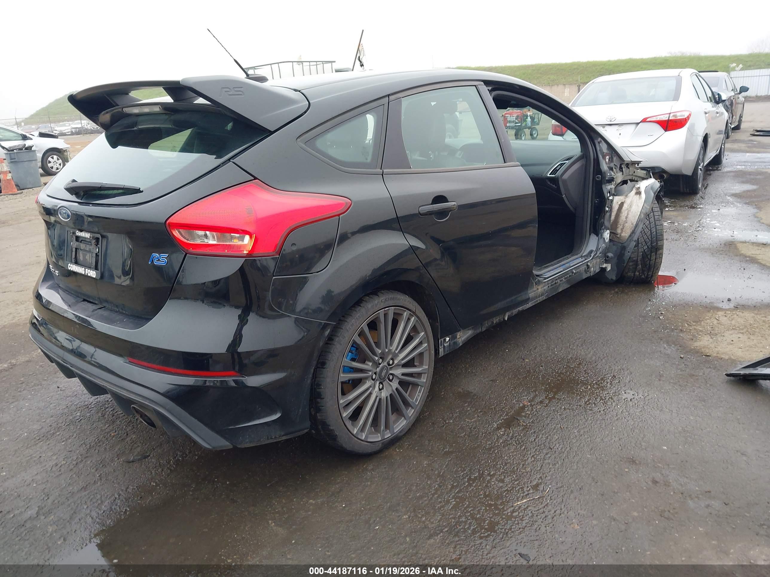 FORD FOCUS image 4