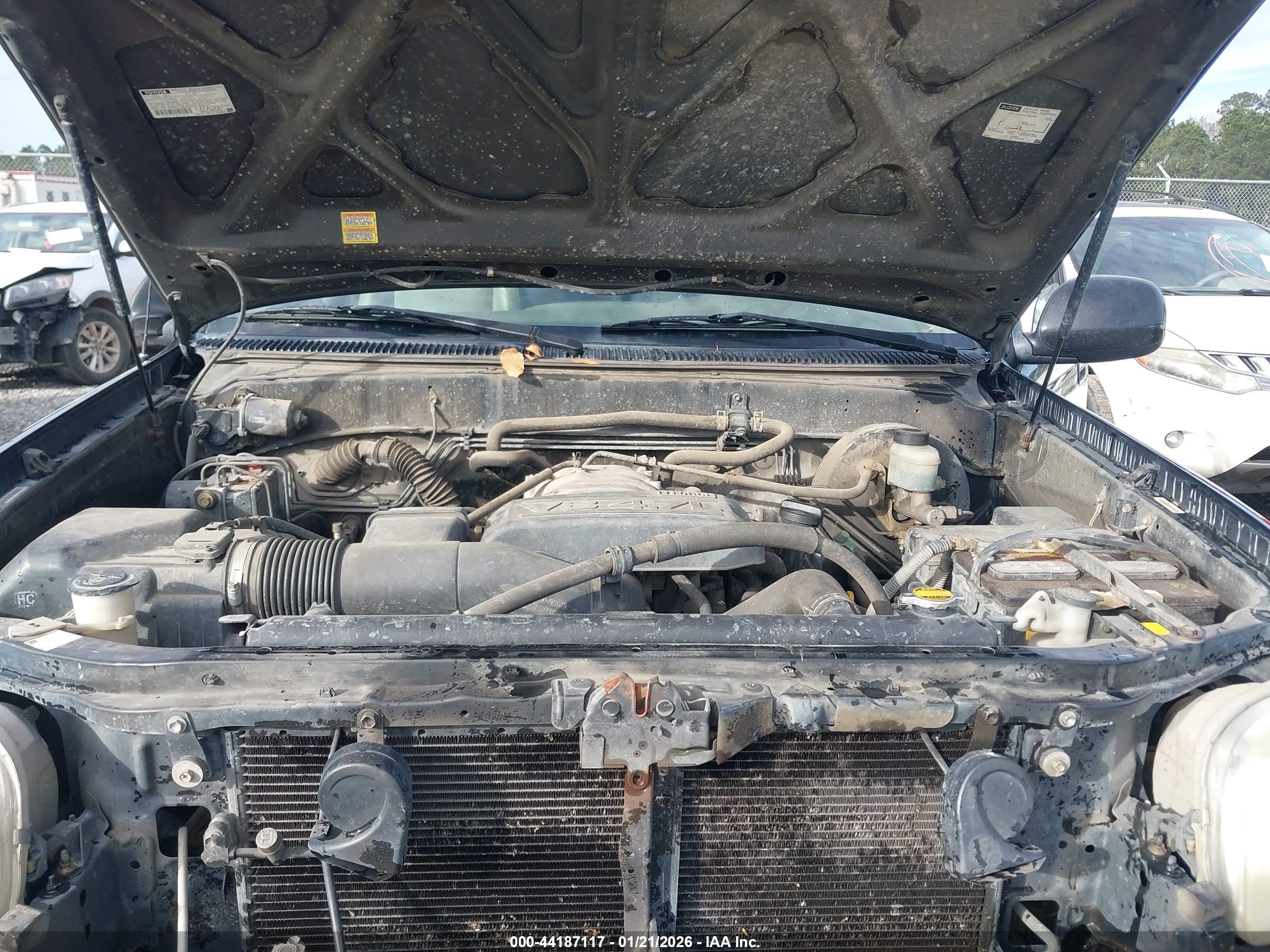 TOYOTA TUNDRA image 10