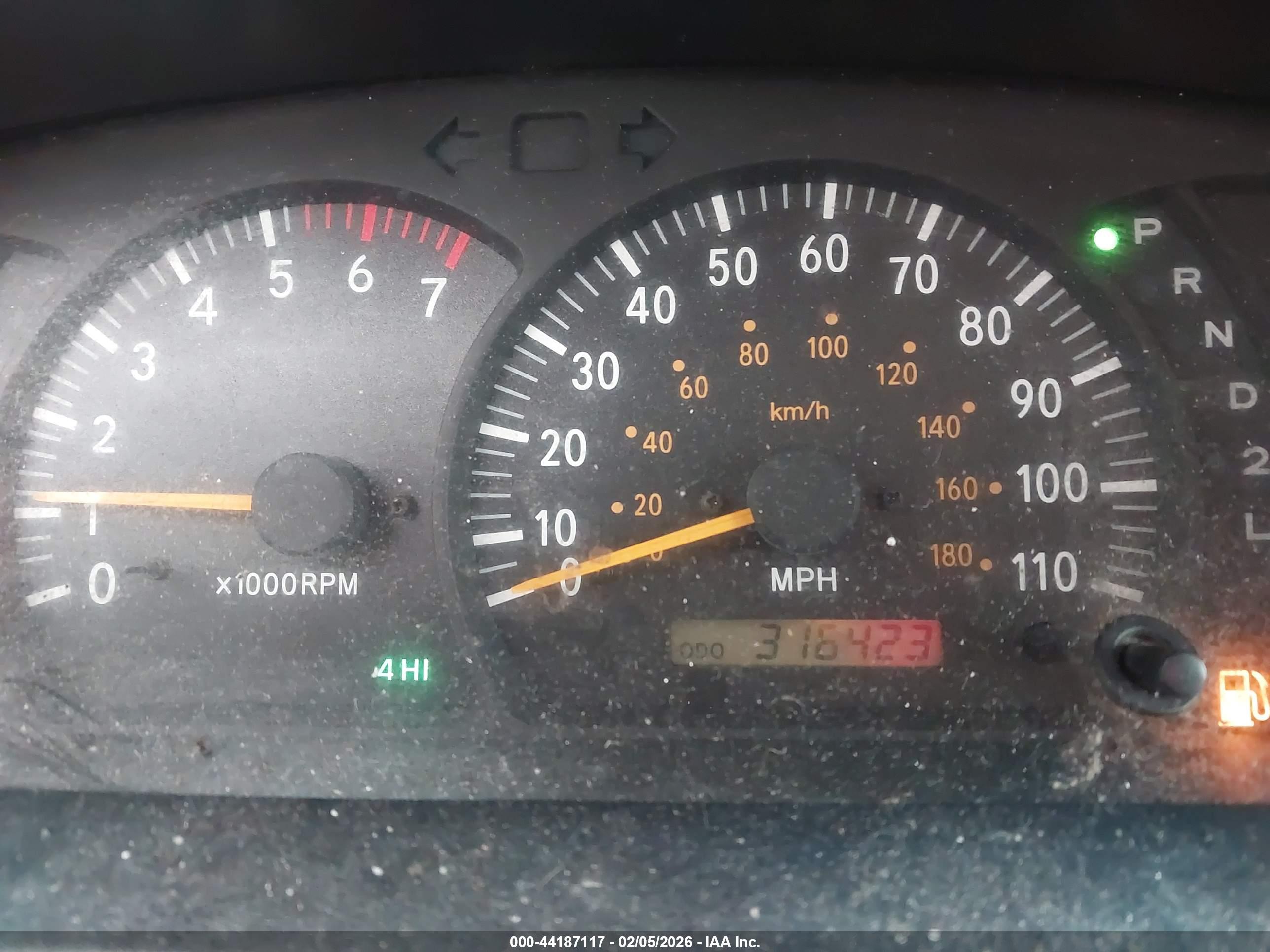 TOYOTA TUNDRA image 7