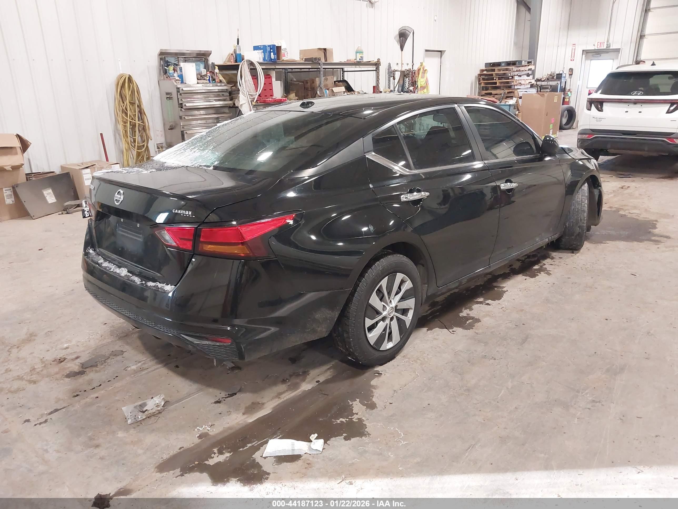 NISSAN ALTIMA image 4
