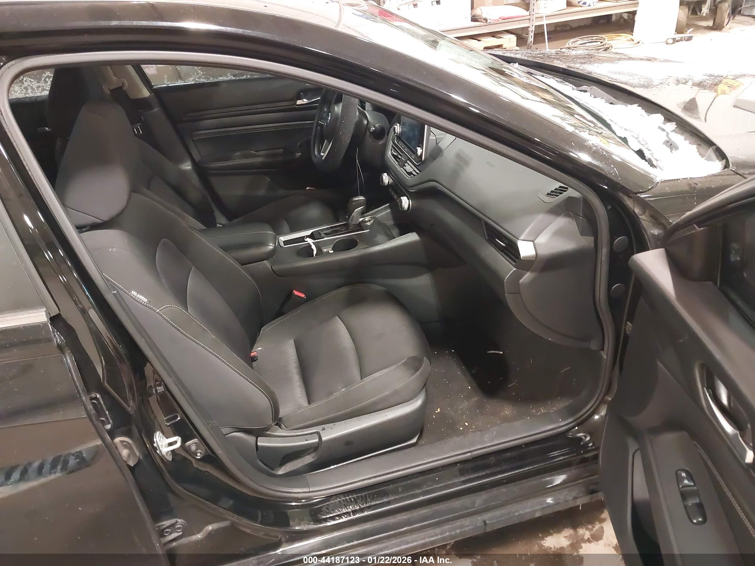 NISSAN ALTIMA image 5