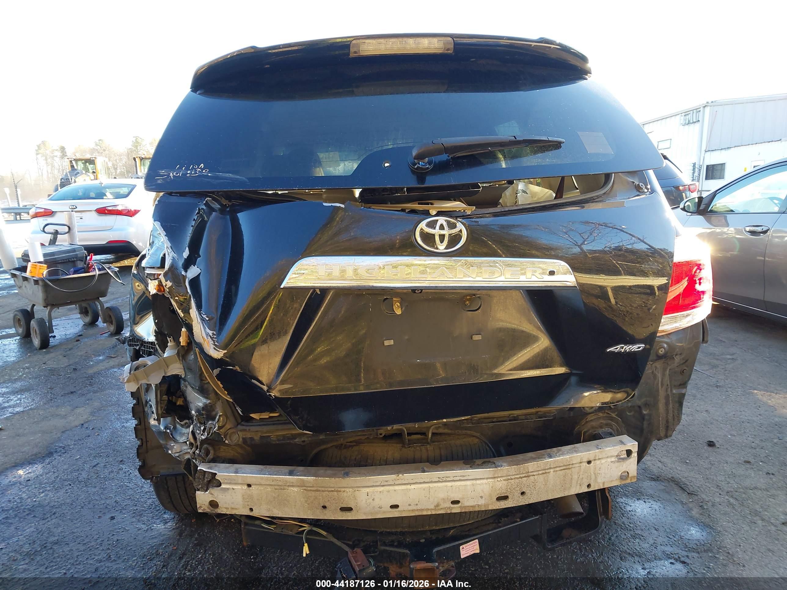 TOYOTA HIGHLANDER image 6