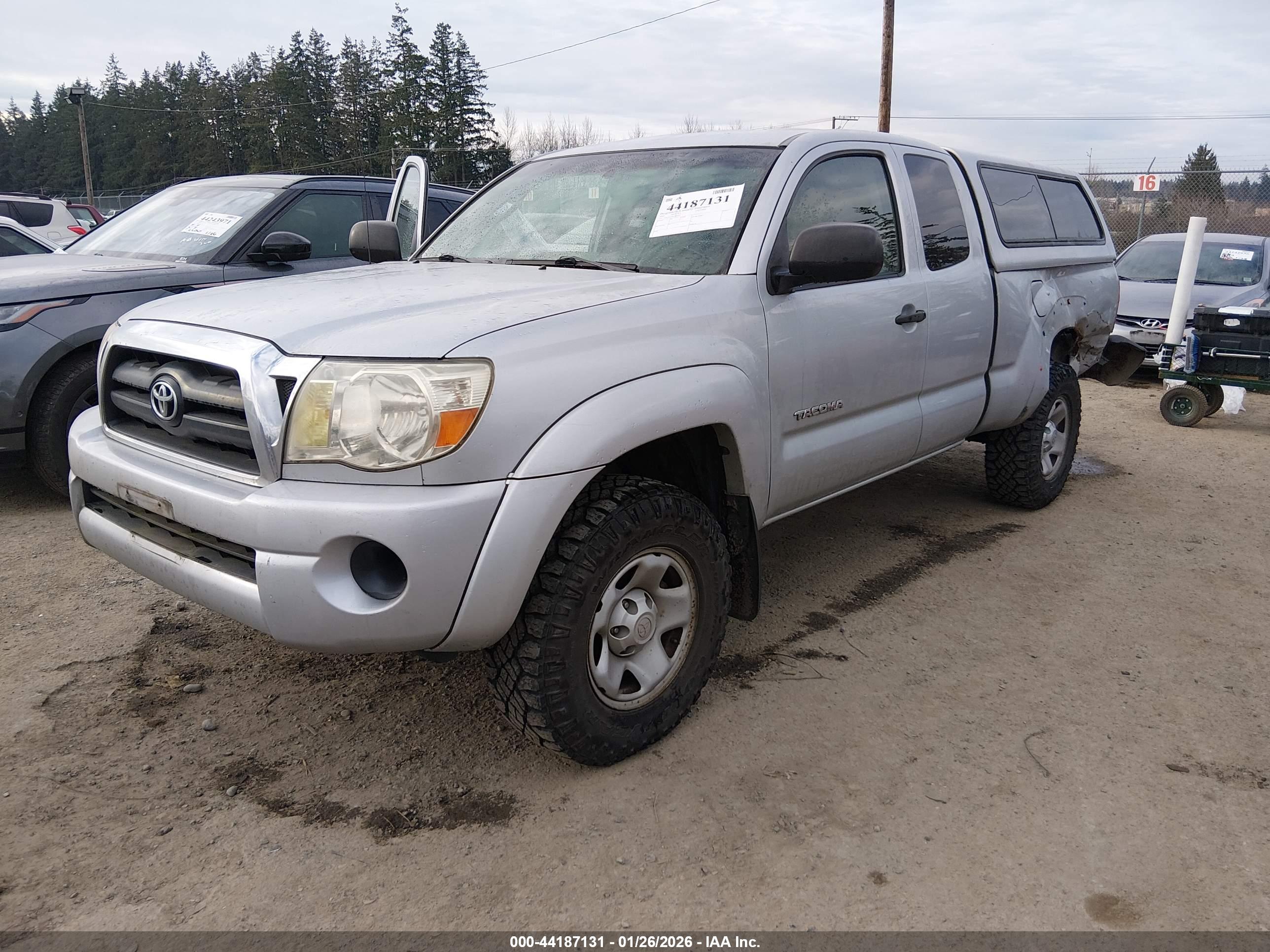 TOYOTA TACOMA image 2