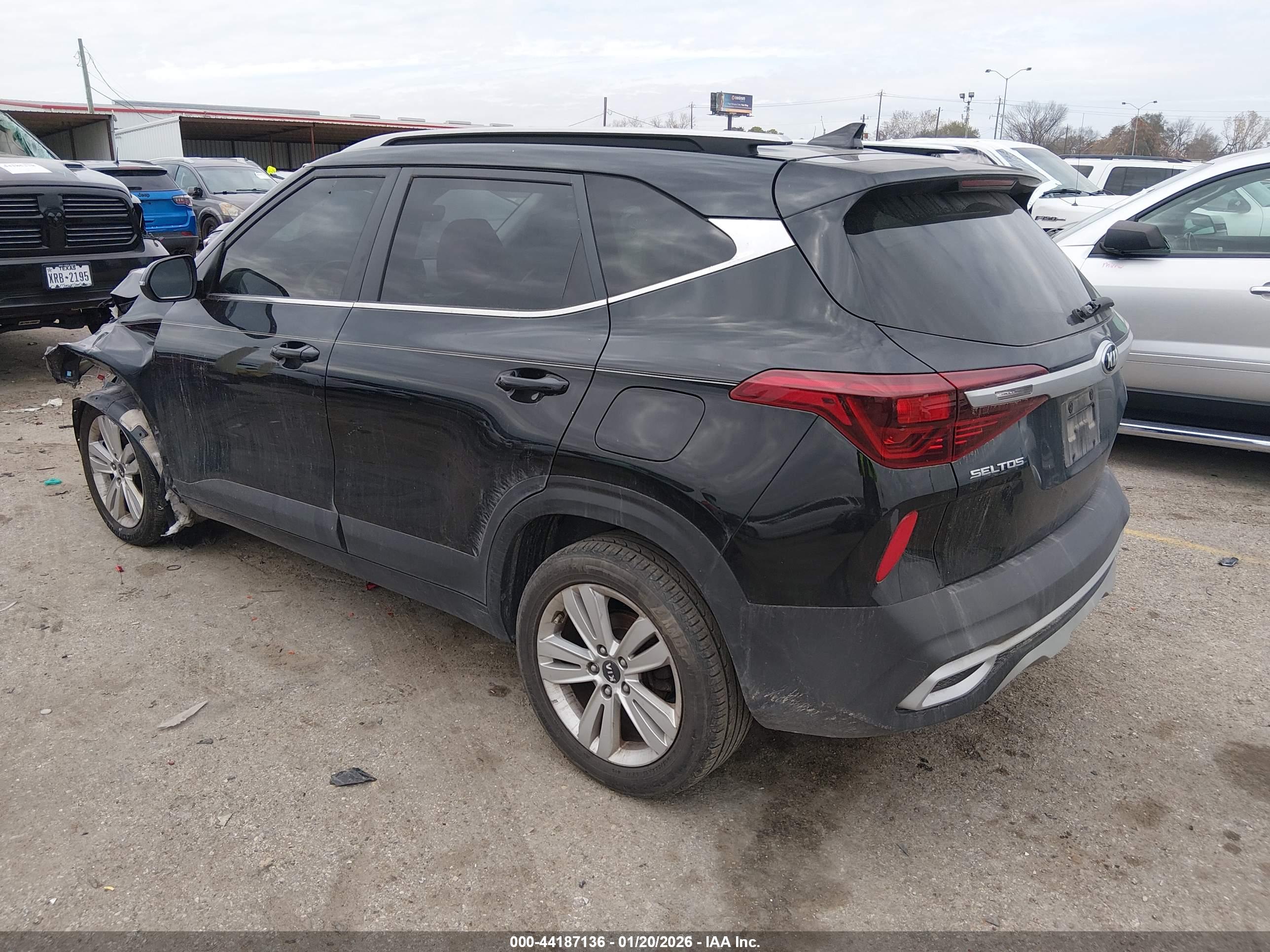 KIA SELTOS image 3