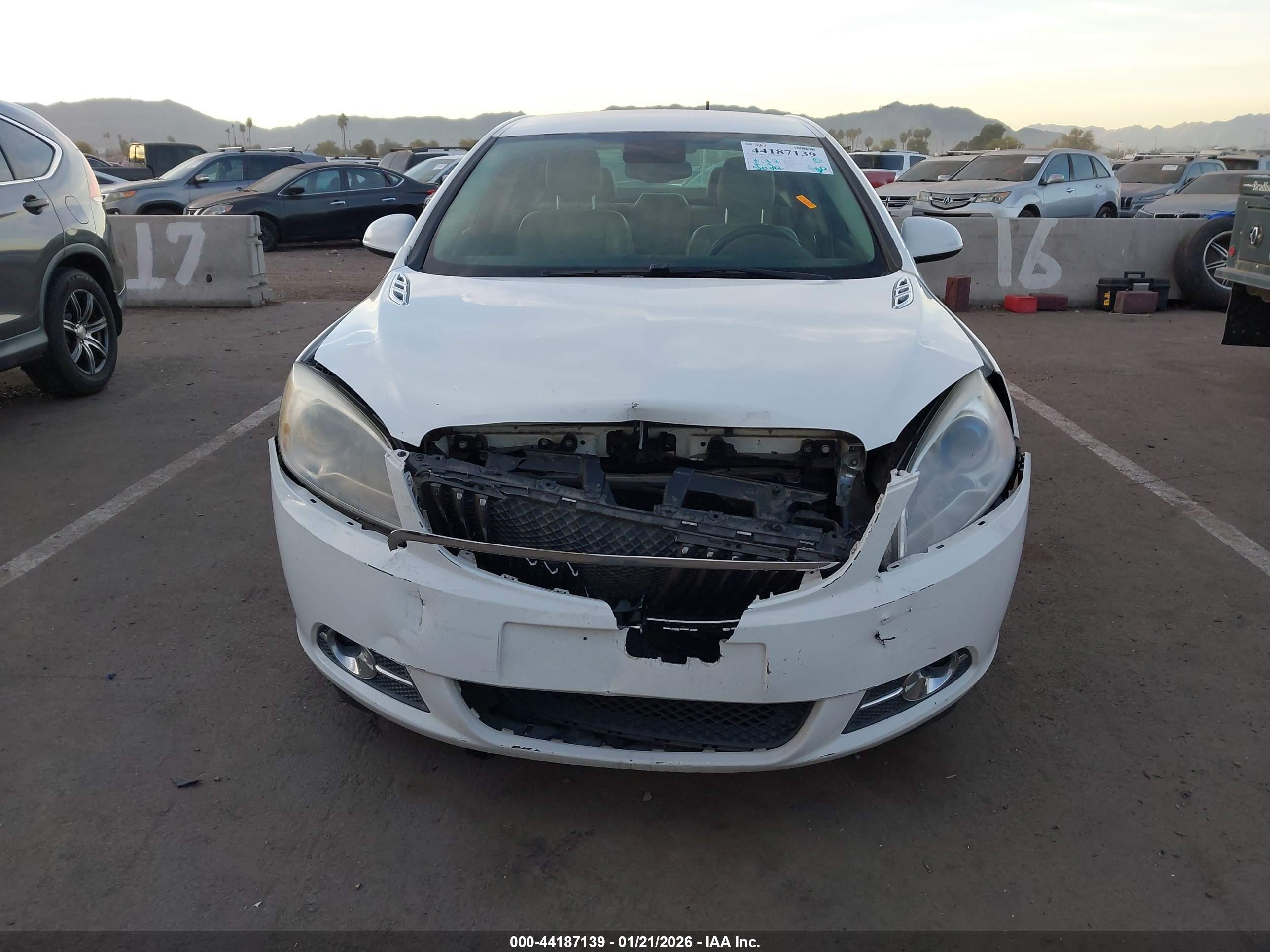 BUICK VERANO image 6