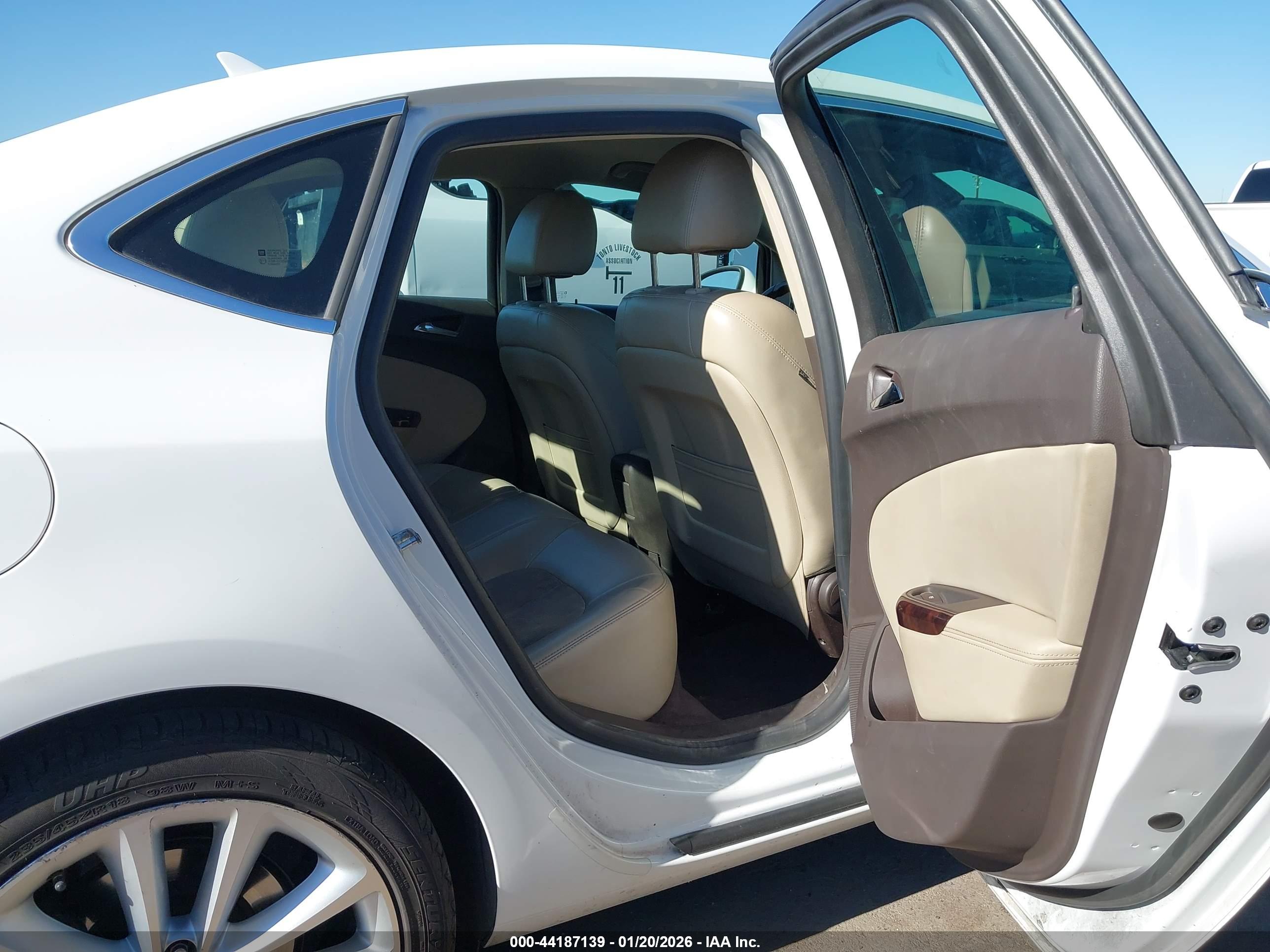 BUICK VERANO image 8
