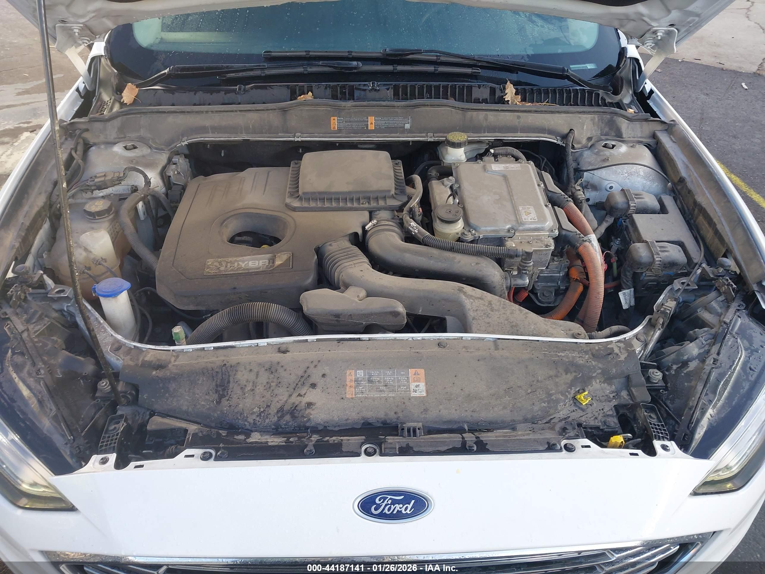 FORD FUSION image 10