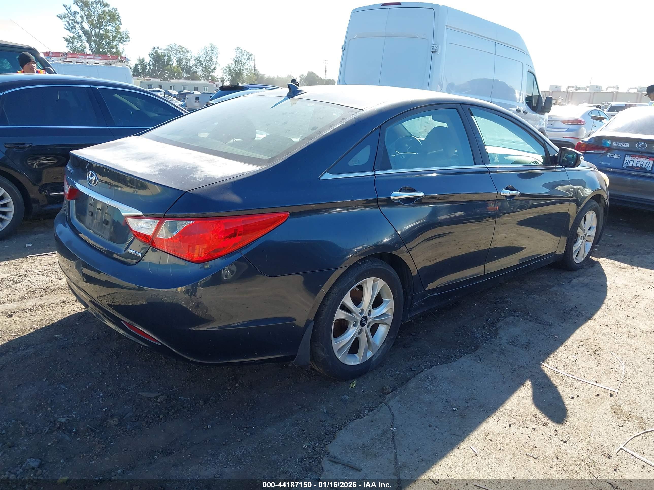 HYUNDAI SONATA image 4