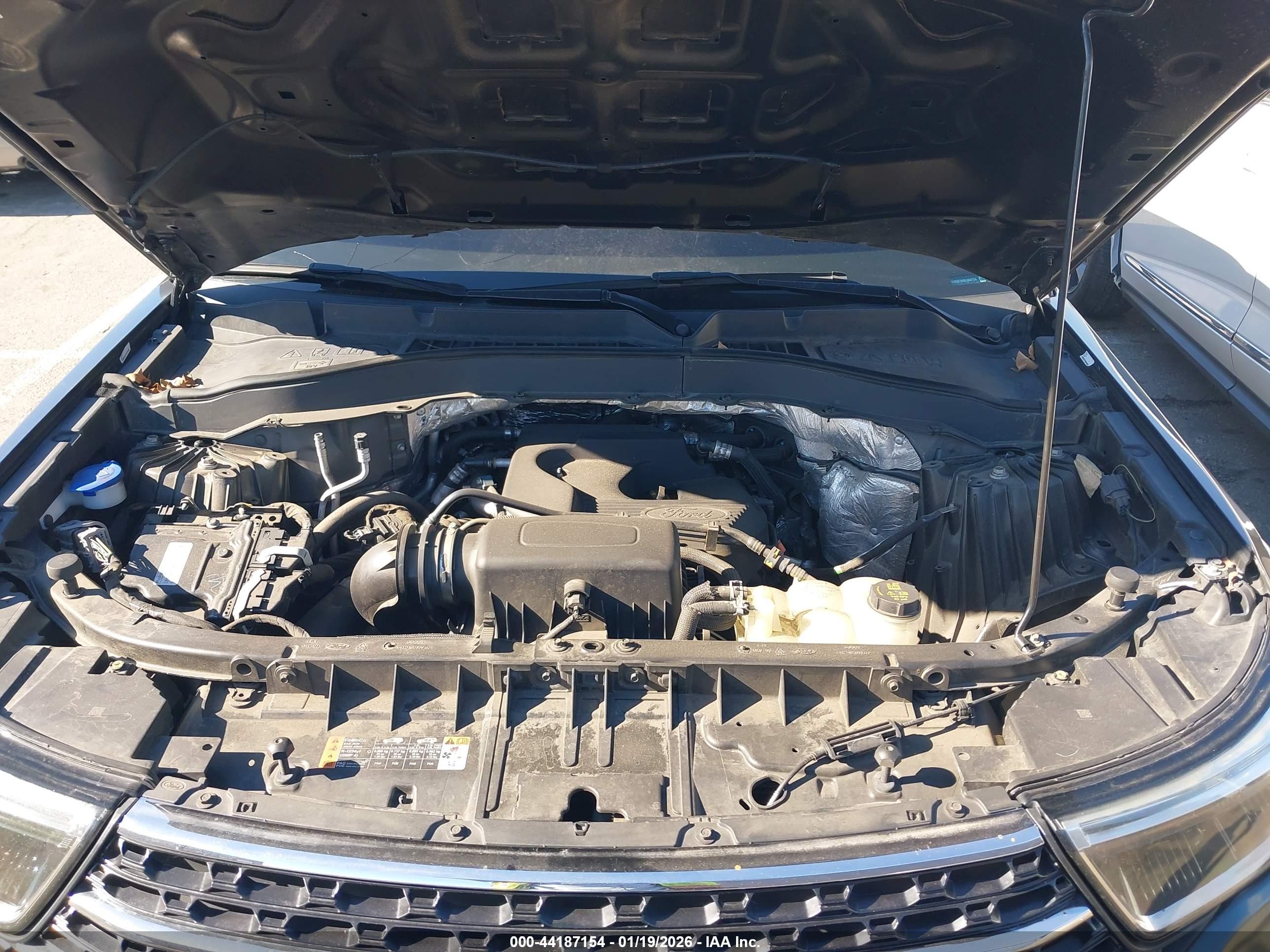 FORD EXPLORER image 10