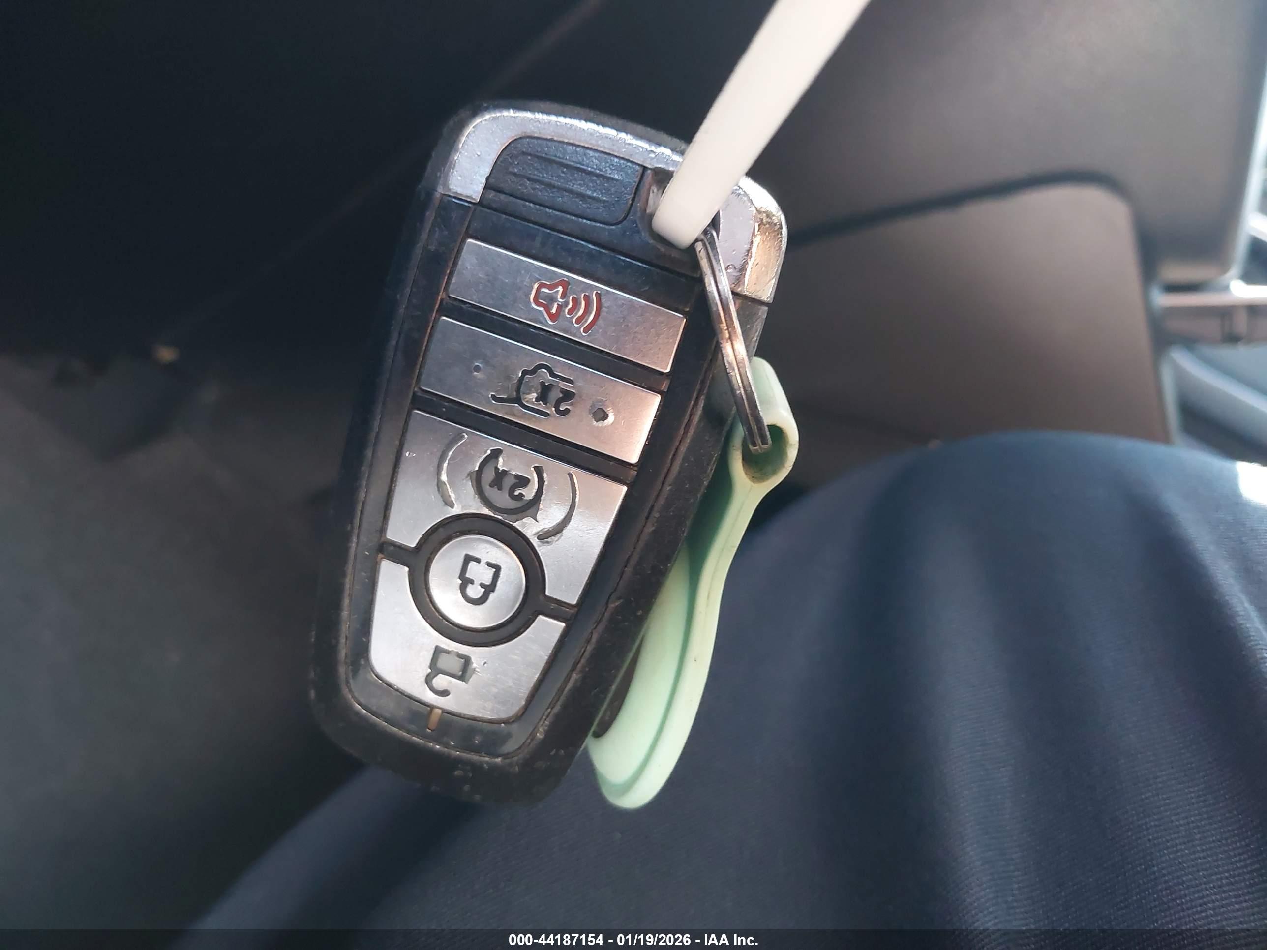 FORD EXPLORER image 11