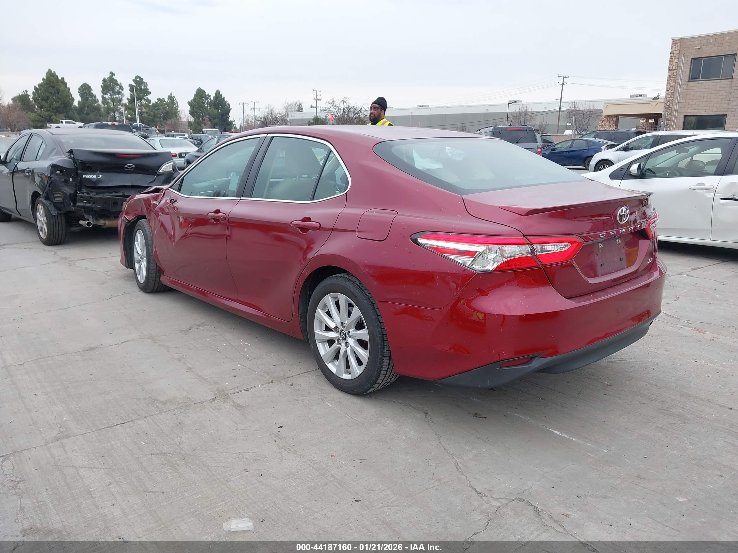 TOYOTA CAMRY image 3