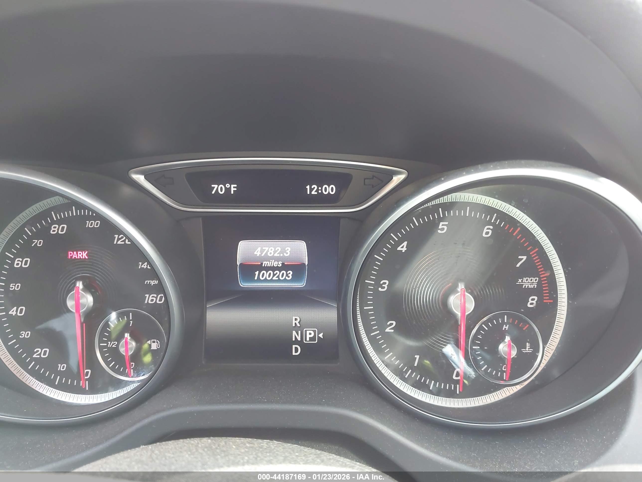 MERCEDES-BENZ CLA image 7