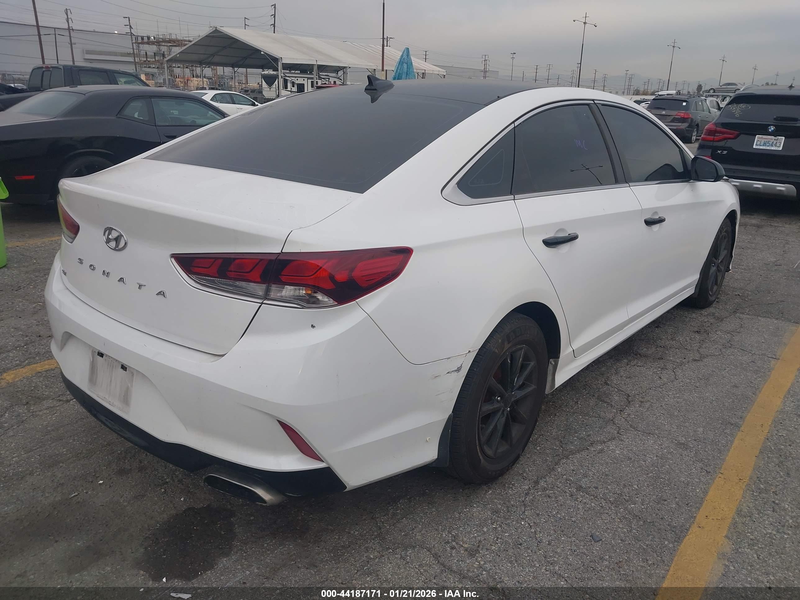 HYUNDAI SONATA image 4