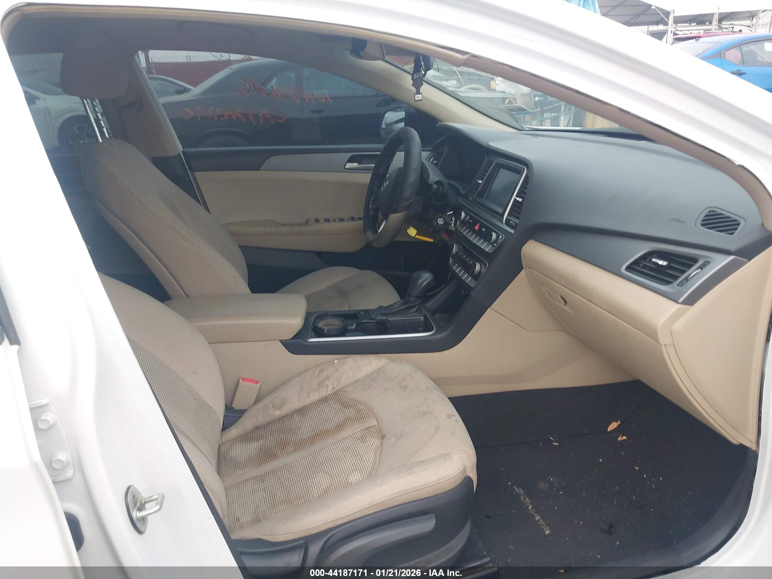 HYUNDAI SONATA image 5