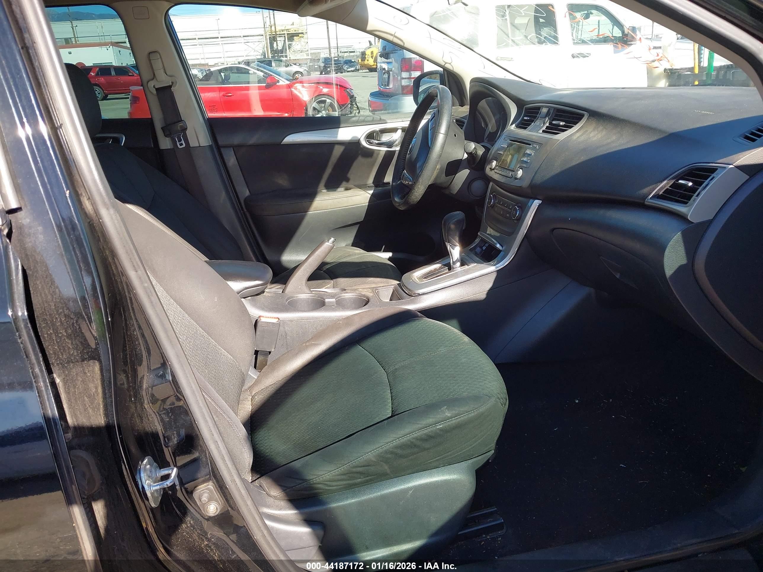 NISSAN SENTRA image 5
