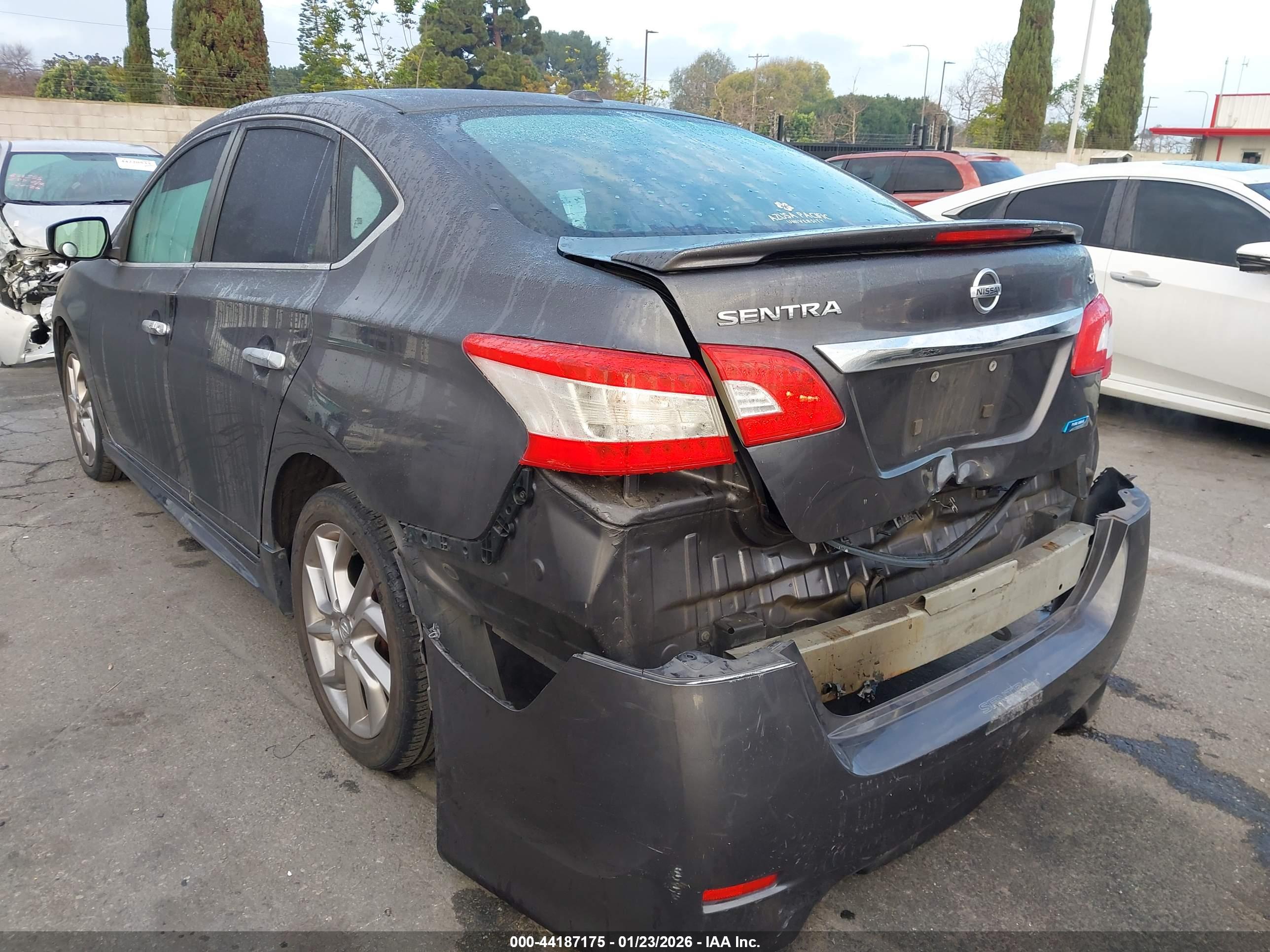 NISSAN SENTRA image 3