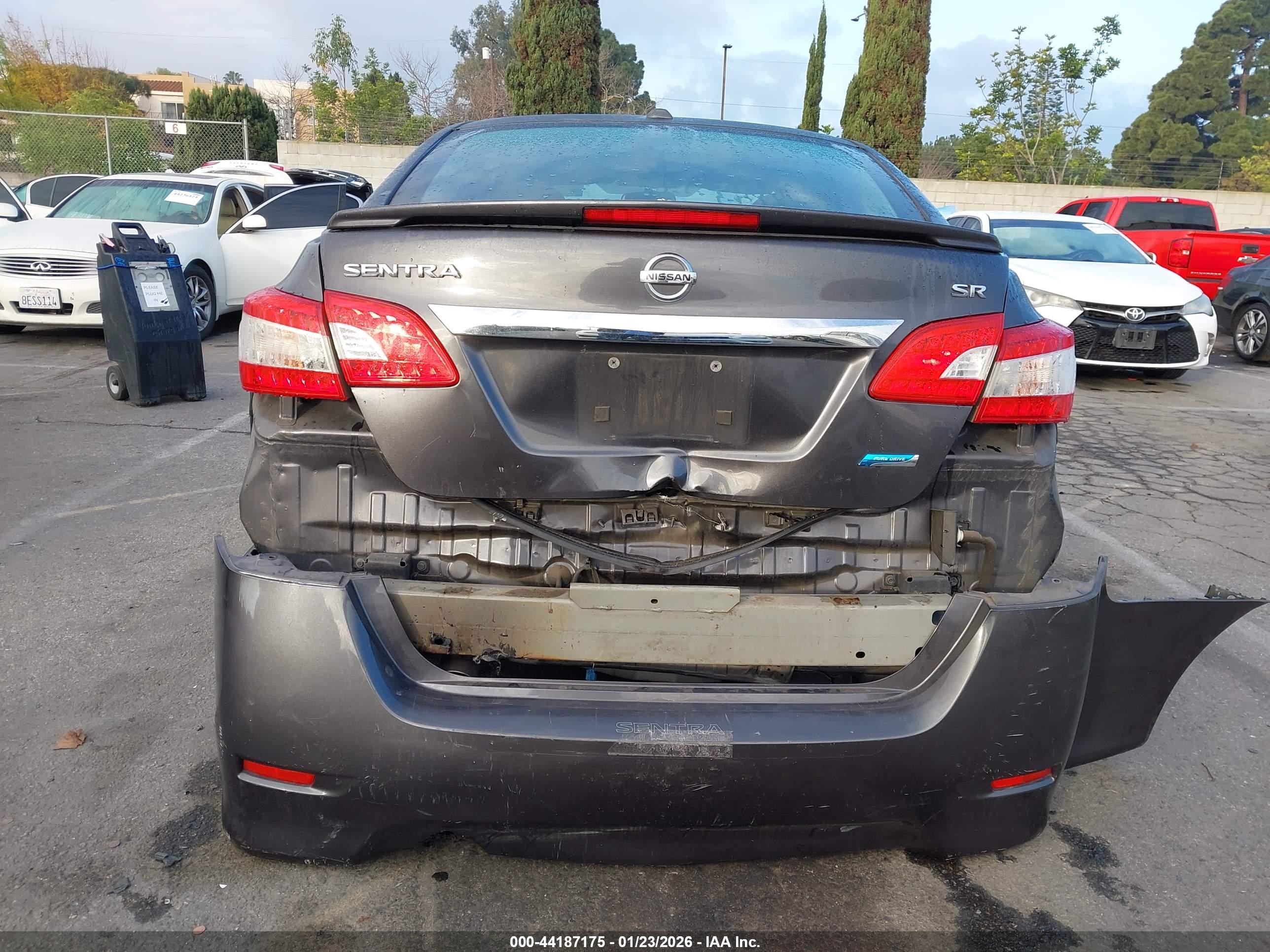 NISSAN SENTRA image 6