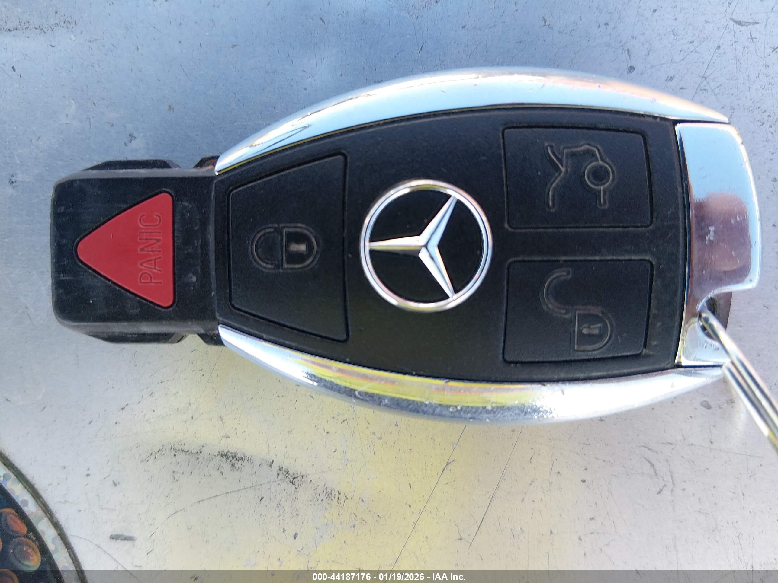 MERCEDES-BENZ GLC image 11