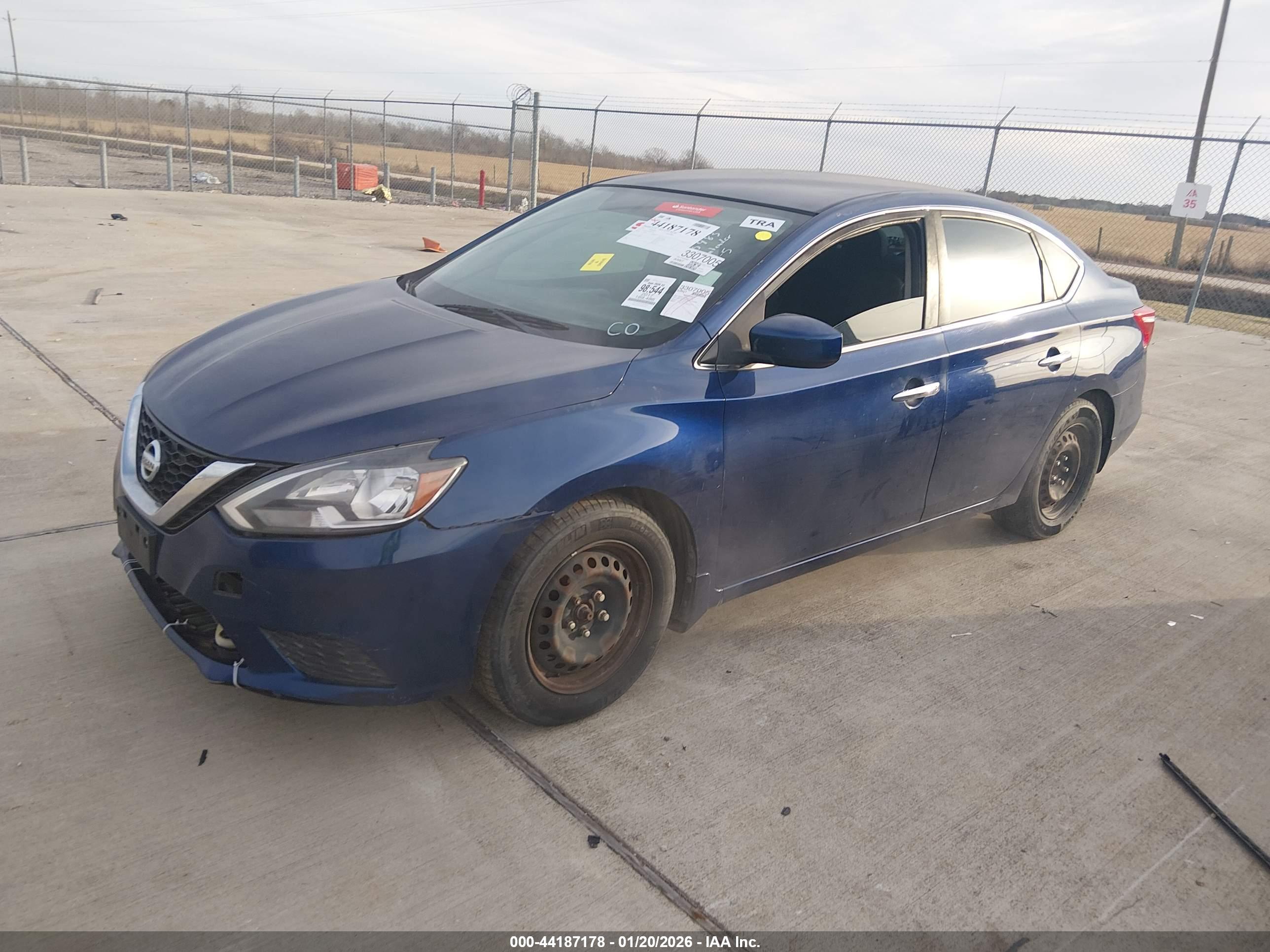NISSAN SENTRA image 2