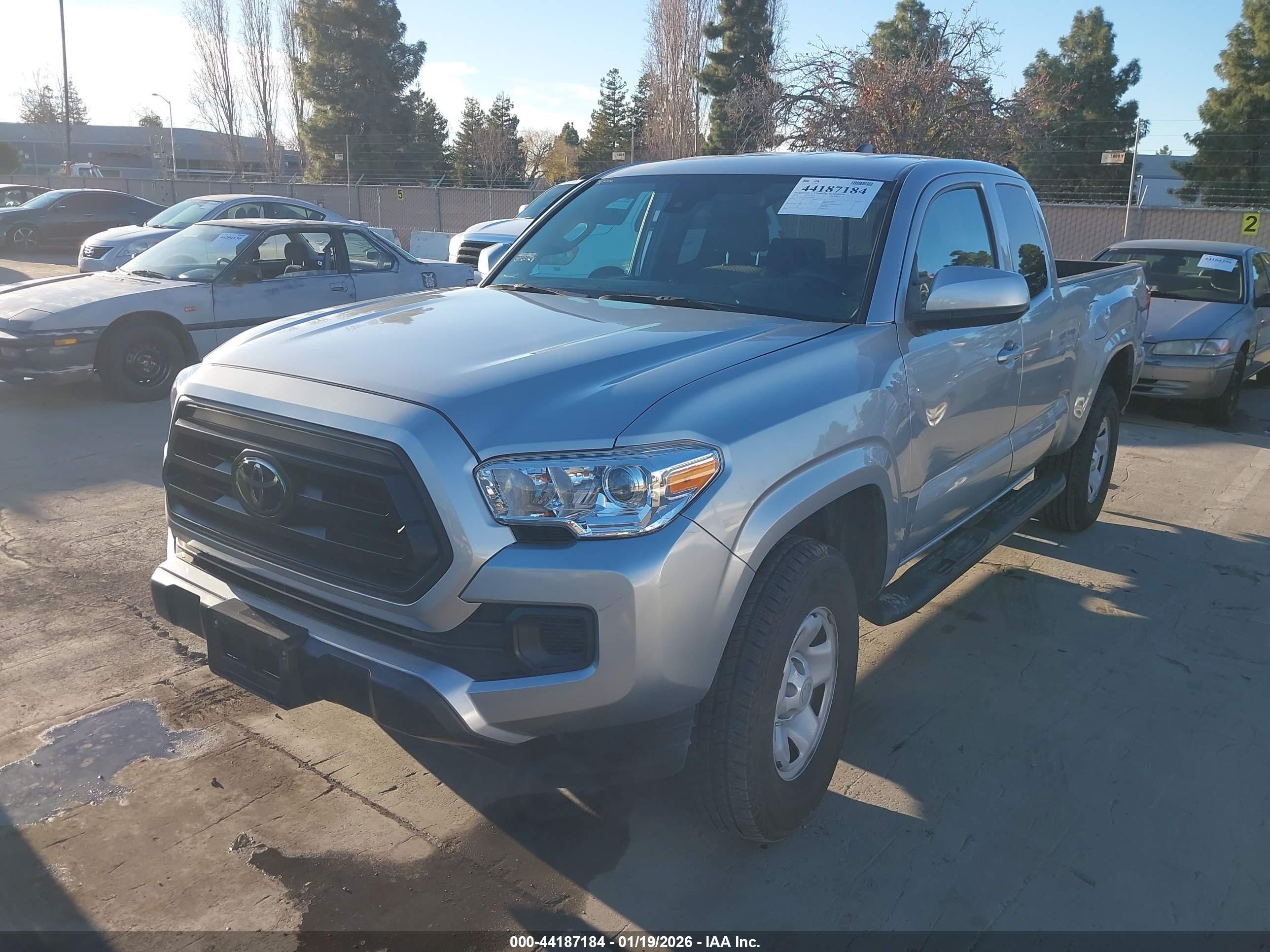 TOYOTA TACOMA image 2