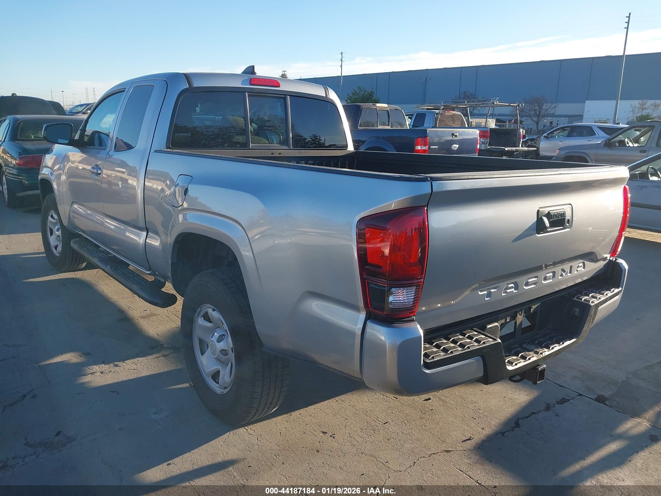 TOYOTA TACOMA image 3