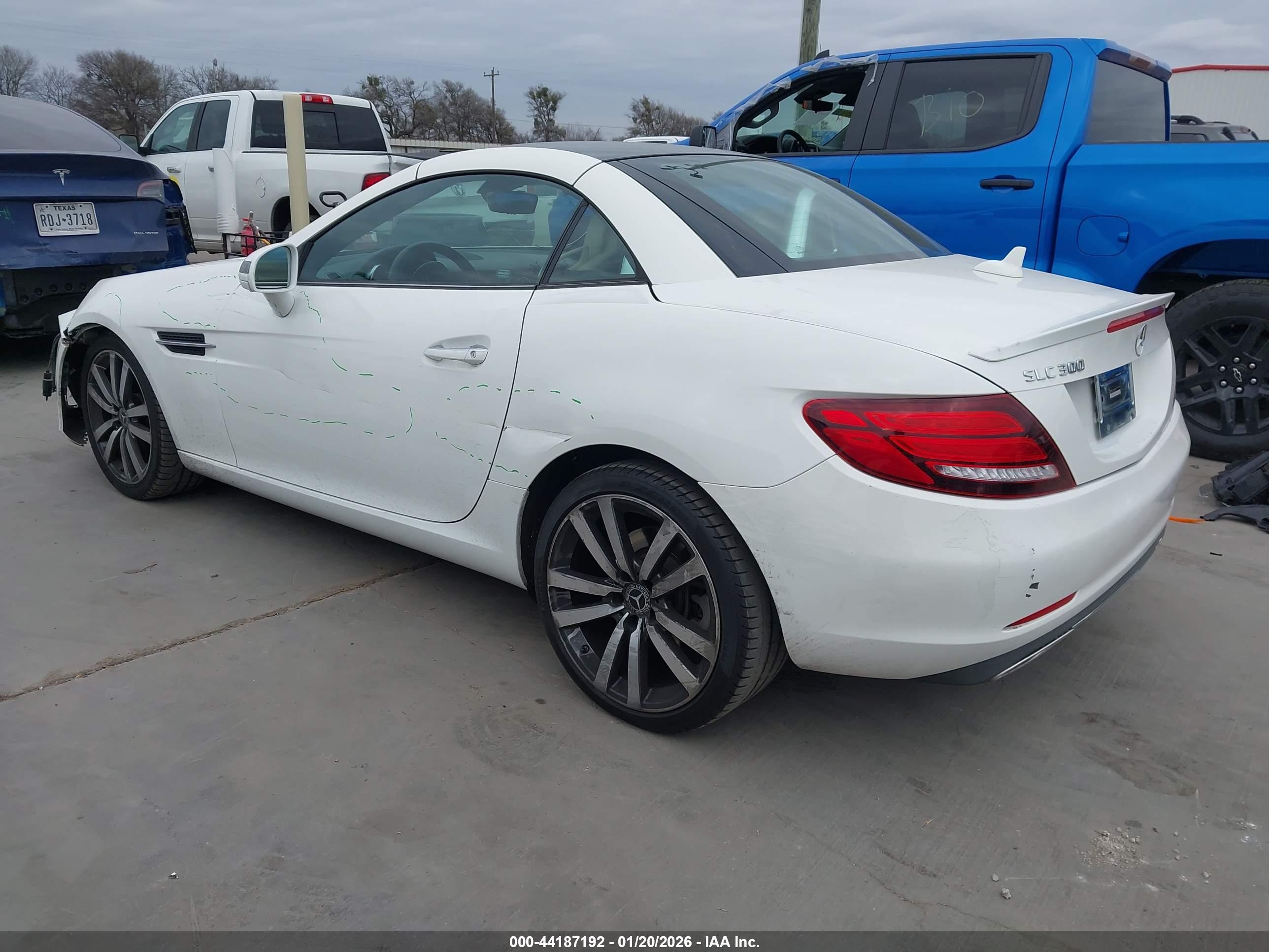 MERCEDES-BENZ SLC image 3