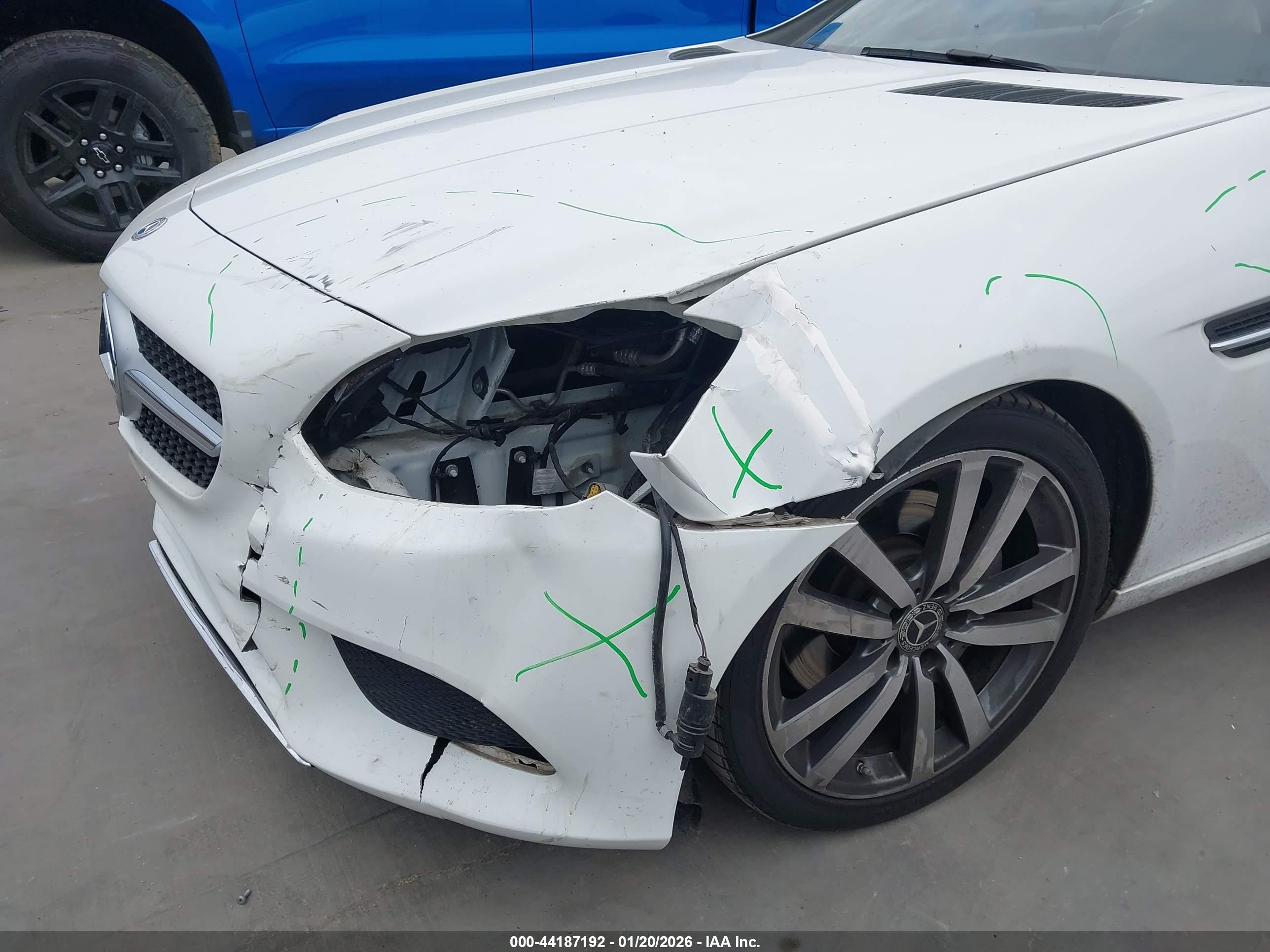 MERCEDES-BENZ SLC image 6