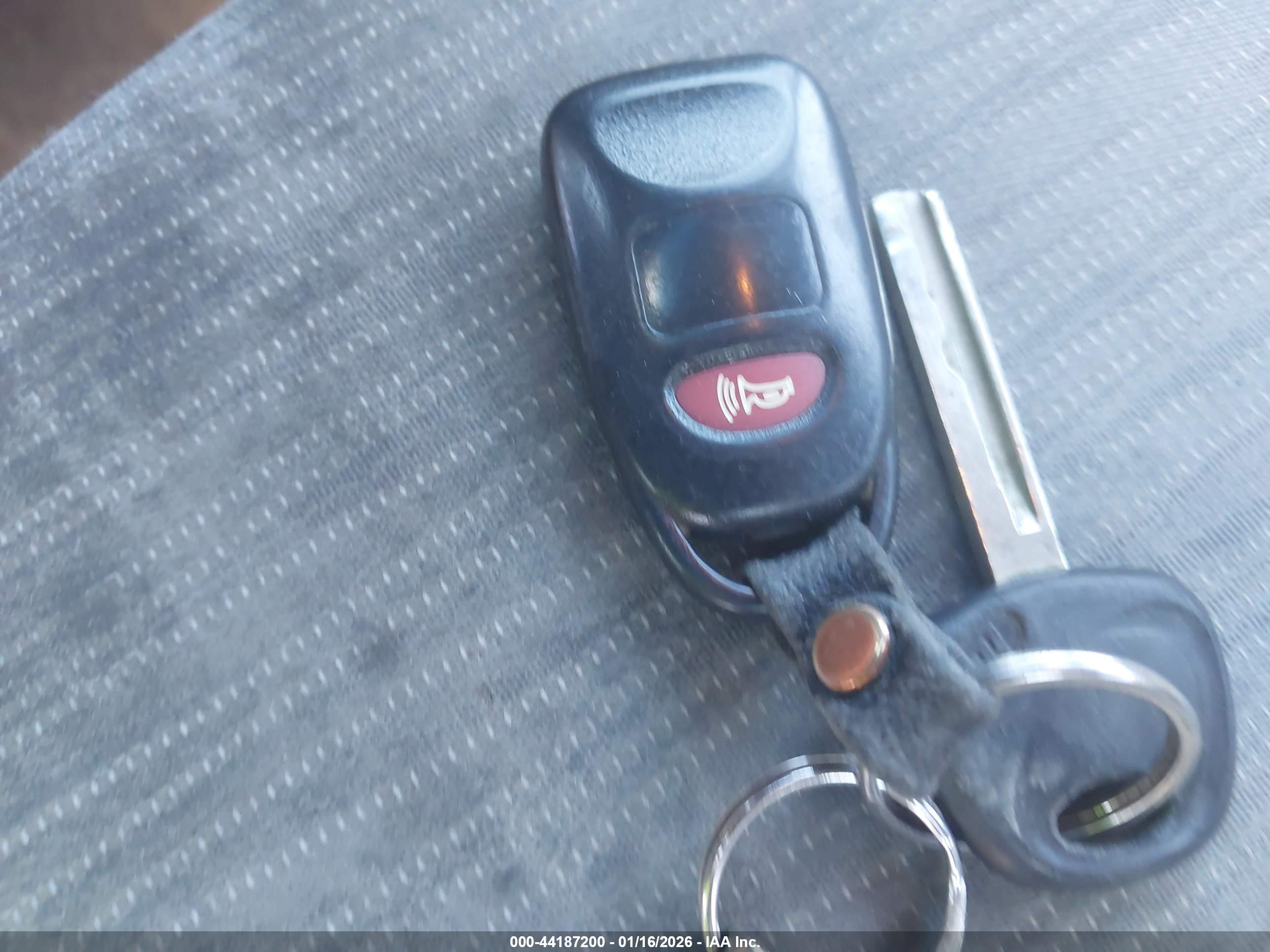 HYUNDAI ACCENT image 11