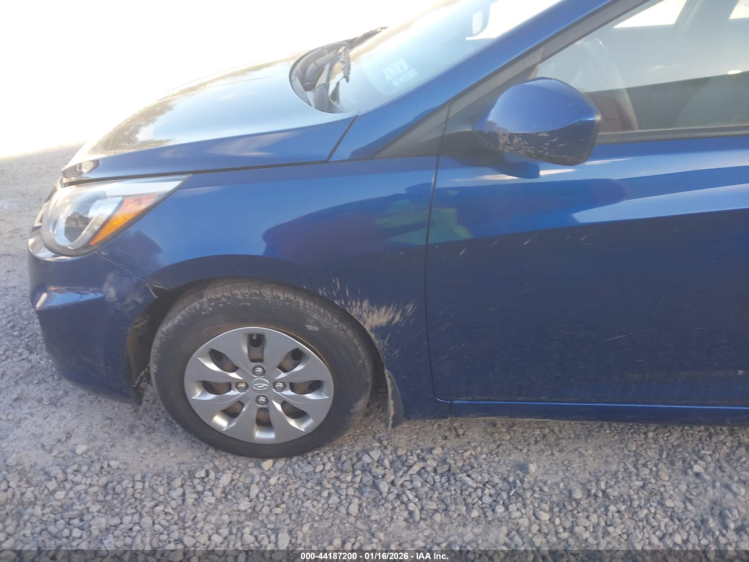 HYUNDAI ACCENT image 6