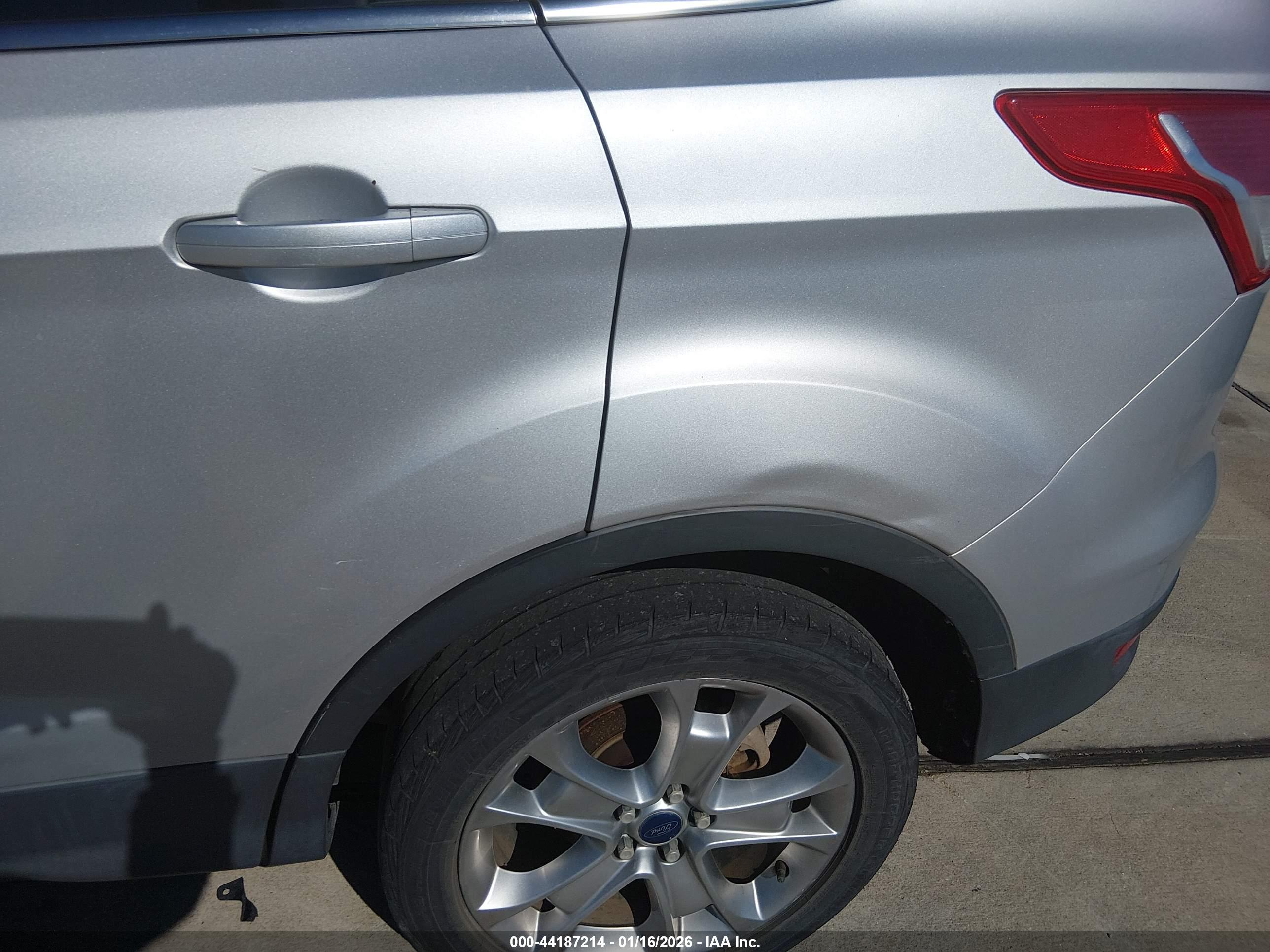 FORD ESCAPE image 6