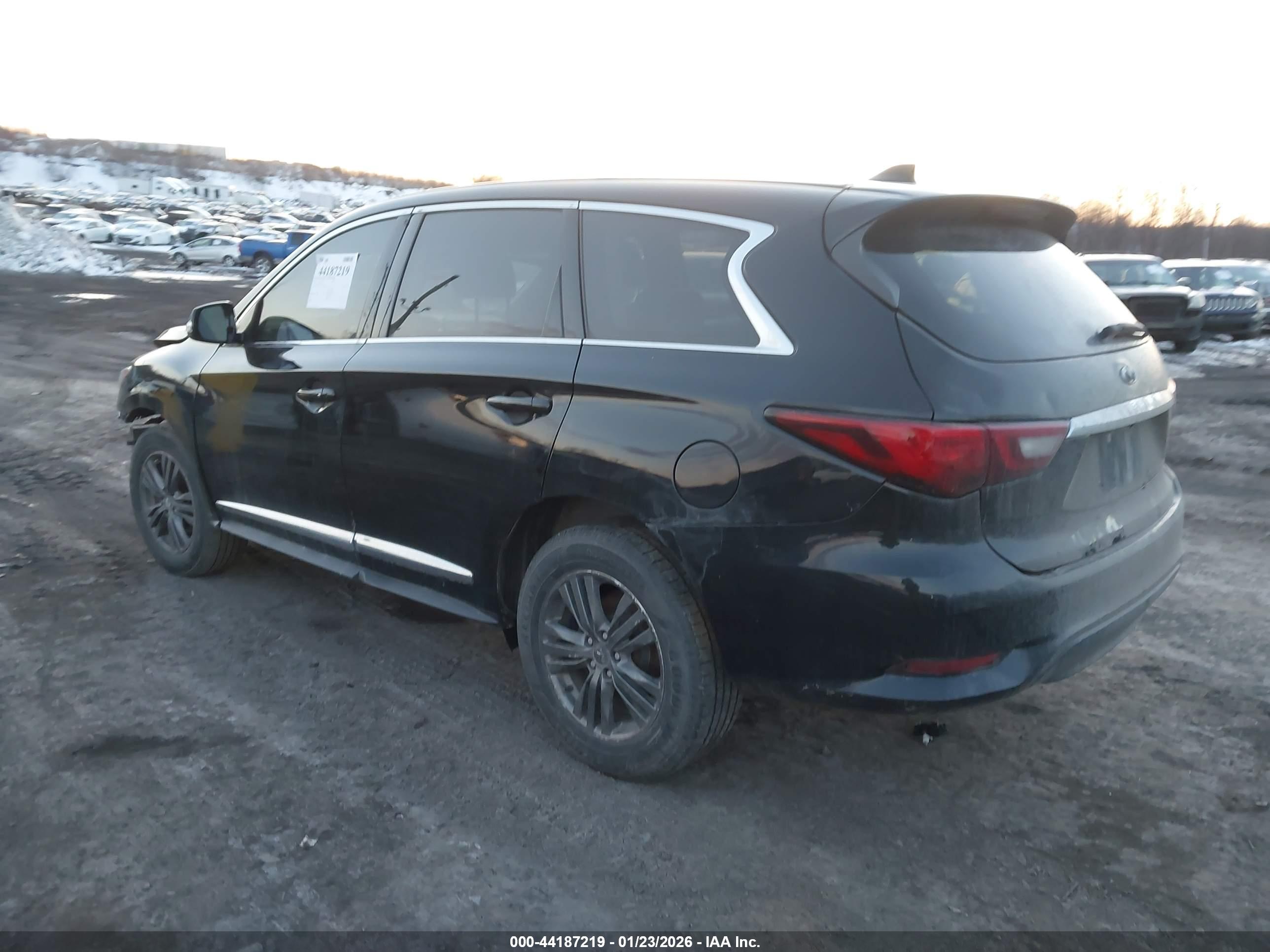 INFINITI QX60 image 3