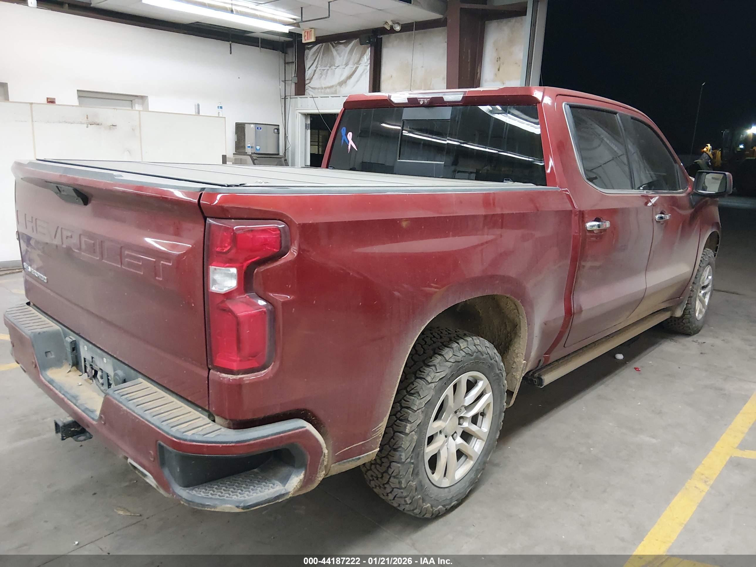 CHEVROLET SILVERADO image 4