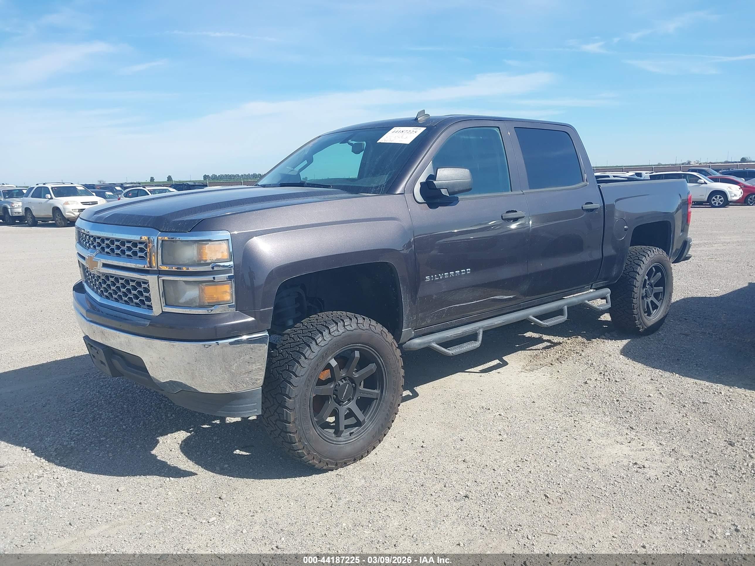 CHEVROLET SILVERADO image 2