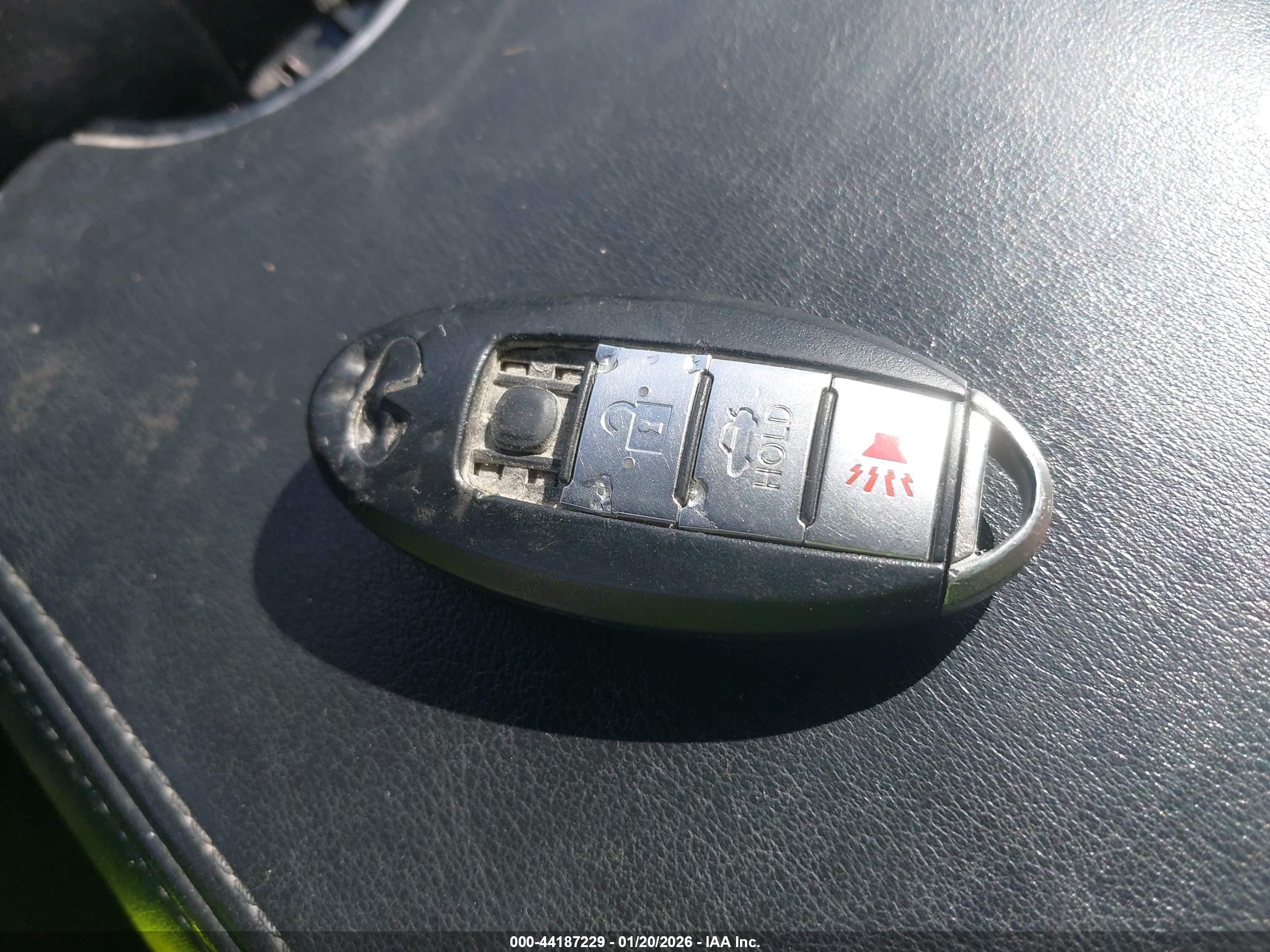 INFINITI G37 image 11