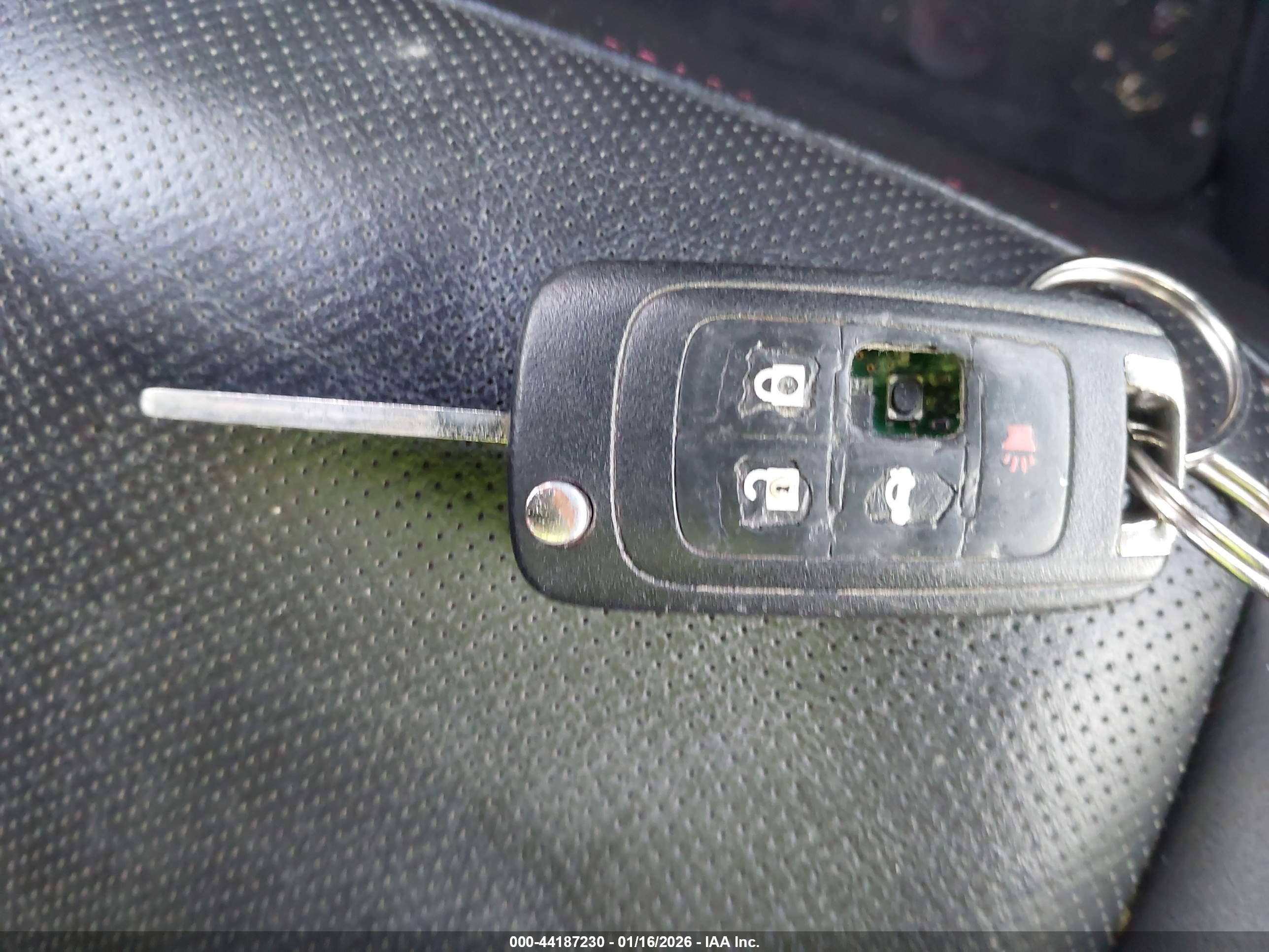 GMC TERRAIN image 11