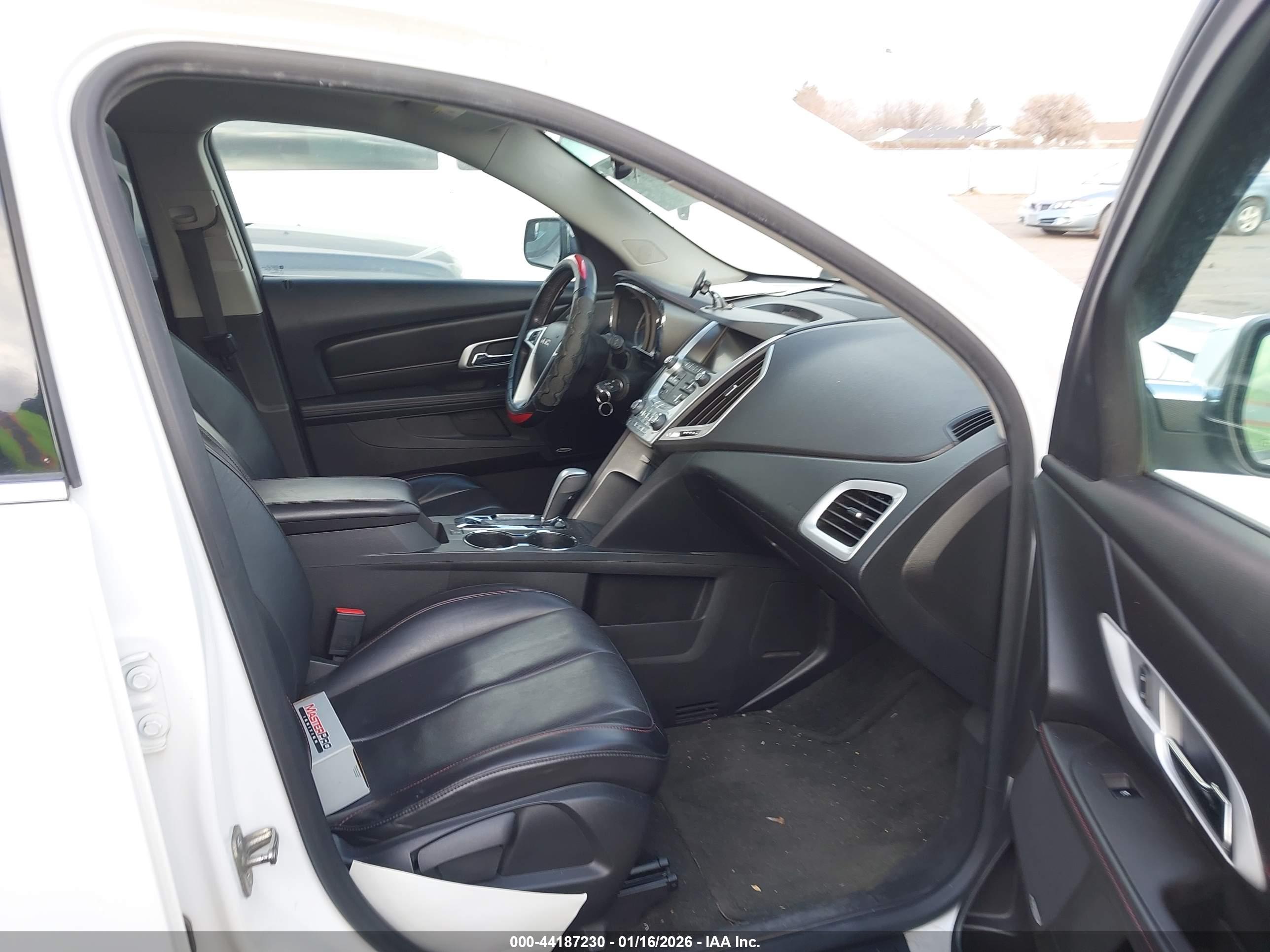 GMC TERRAIN image 5