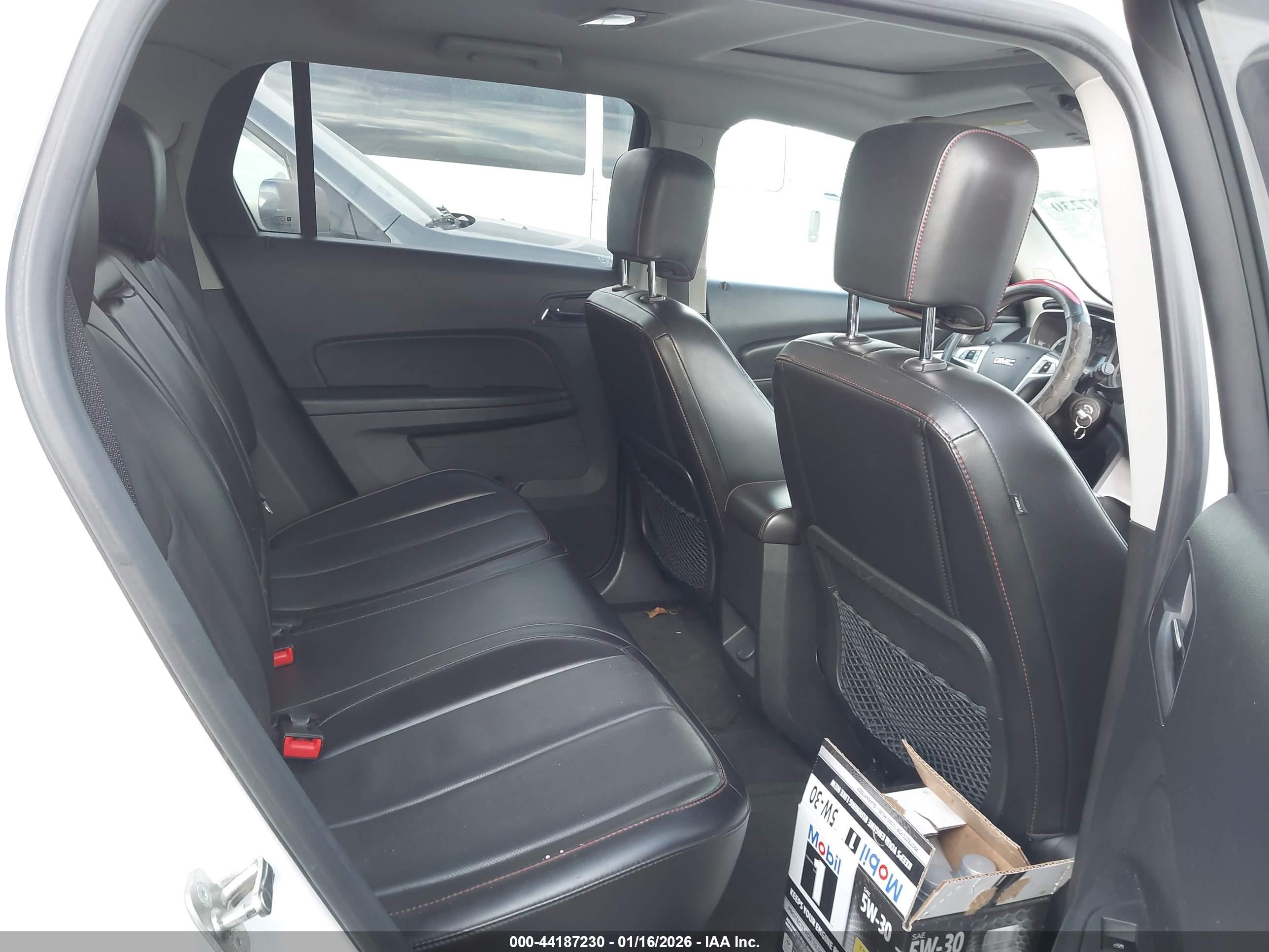 GMC TERRAIN image 8