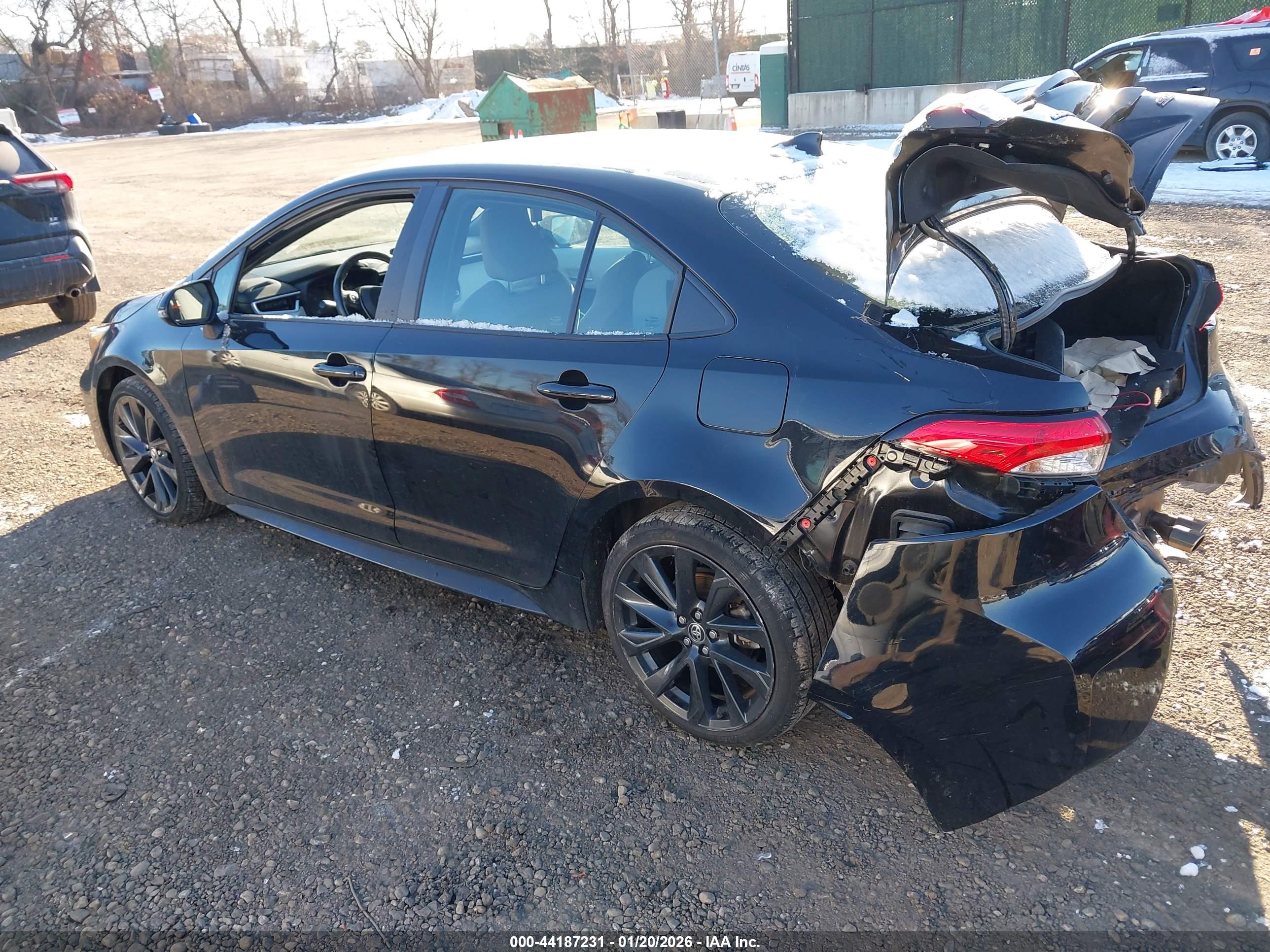 TOYOTA COROLLA image 3