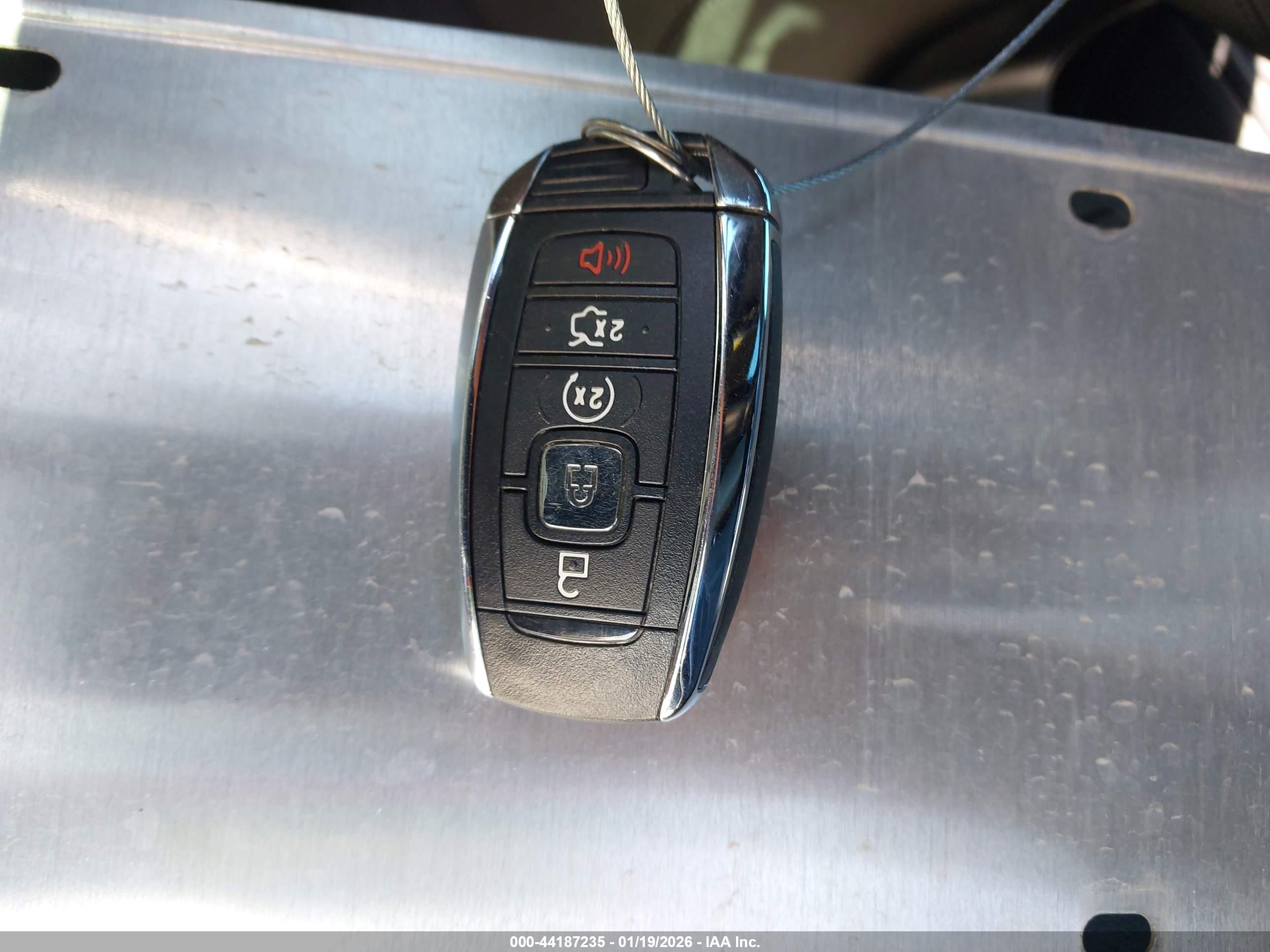 LINCOLN MKC image 11