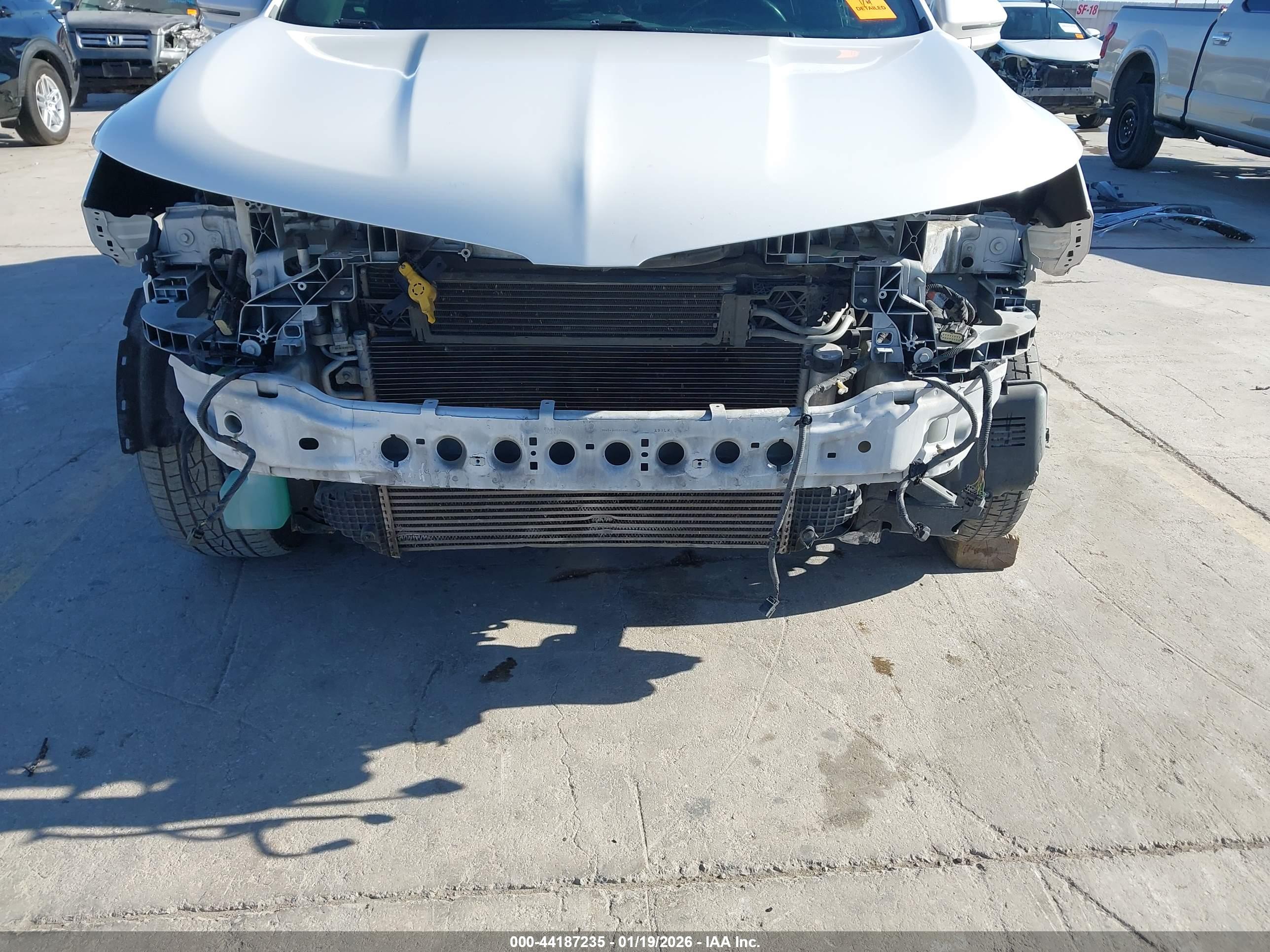LINCOLN MKC image 6