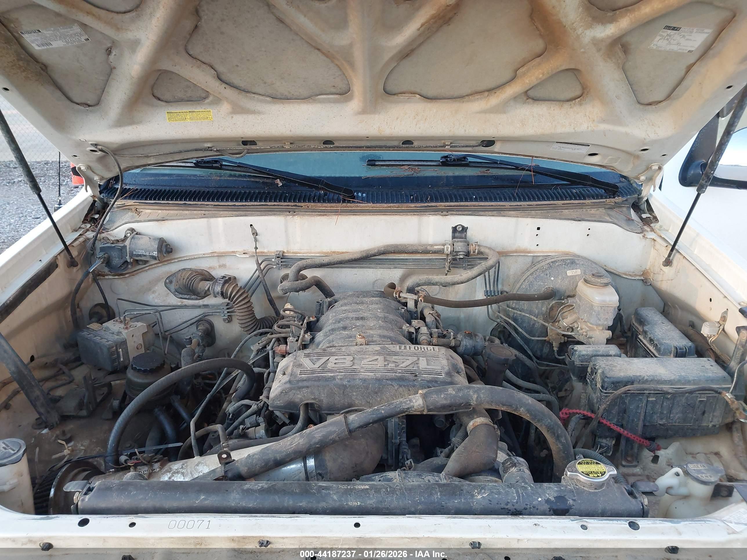 TOYOTA TUNDRA image 10