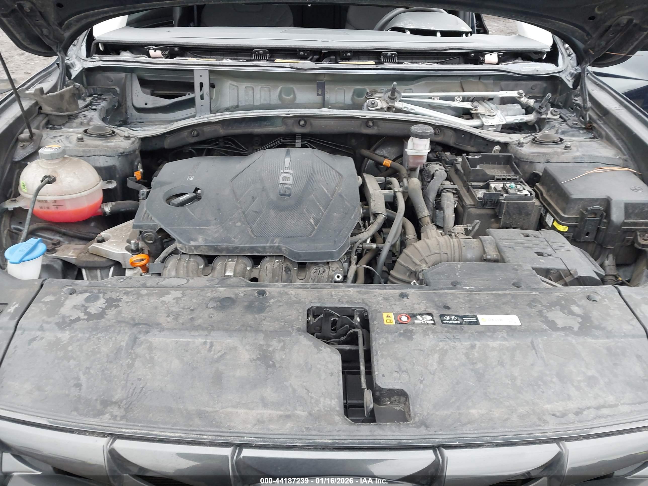 HYUNDAI TUCSON image 10