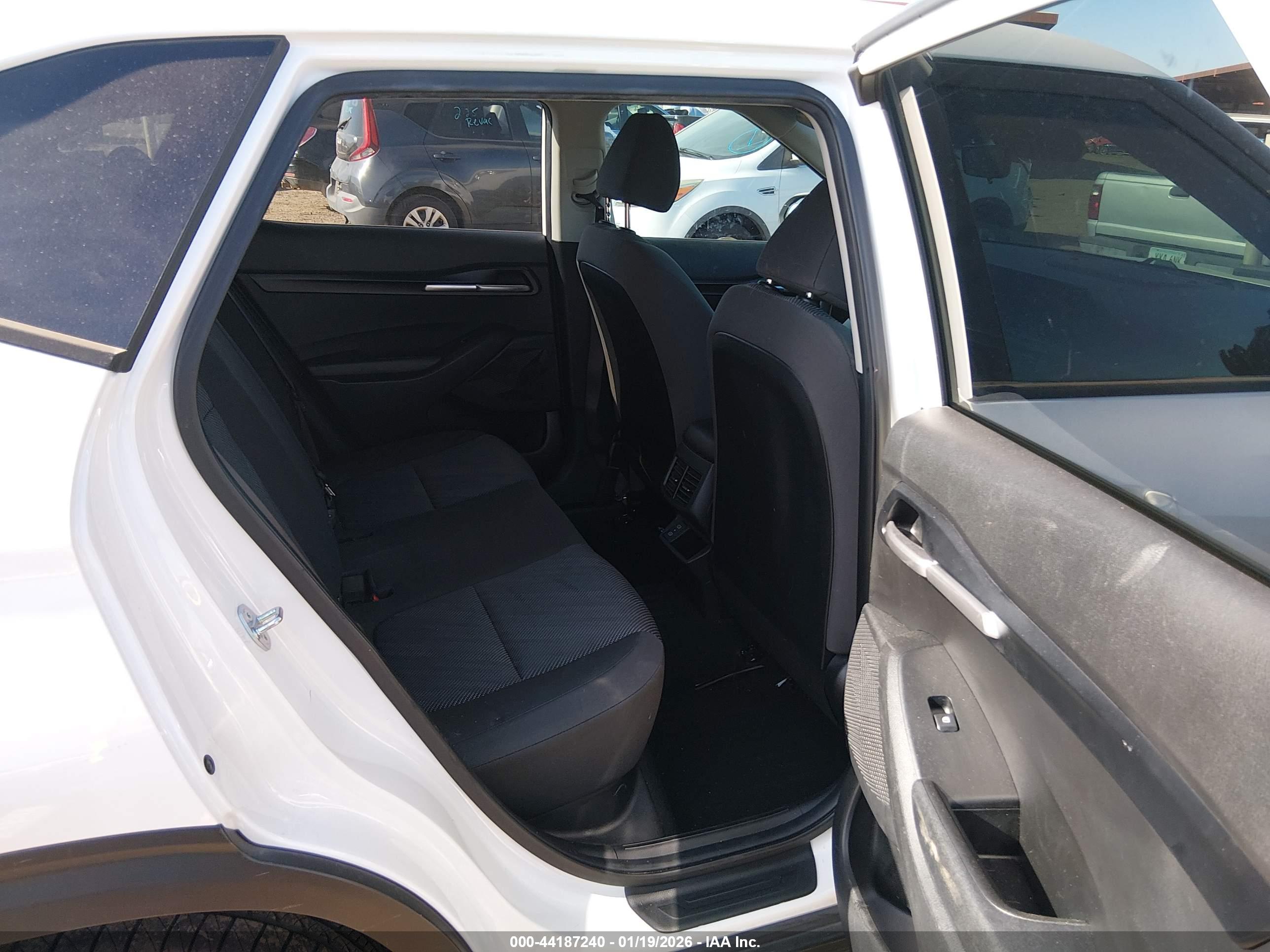 KIA SELTOS image 8