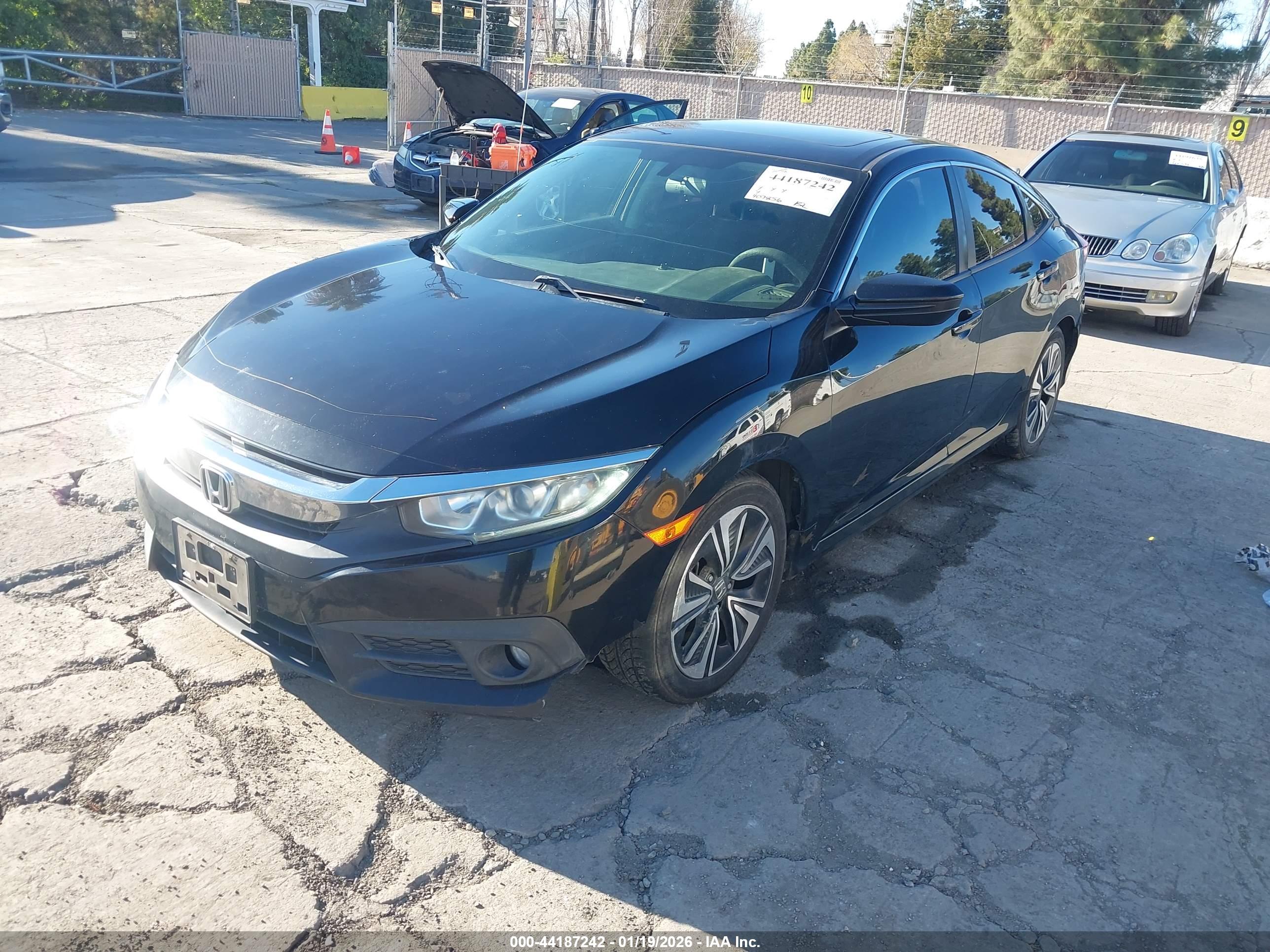 HONDA CIVIC image 2