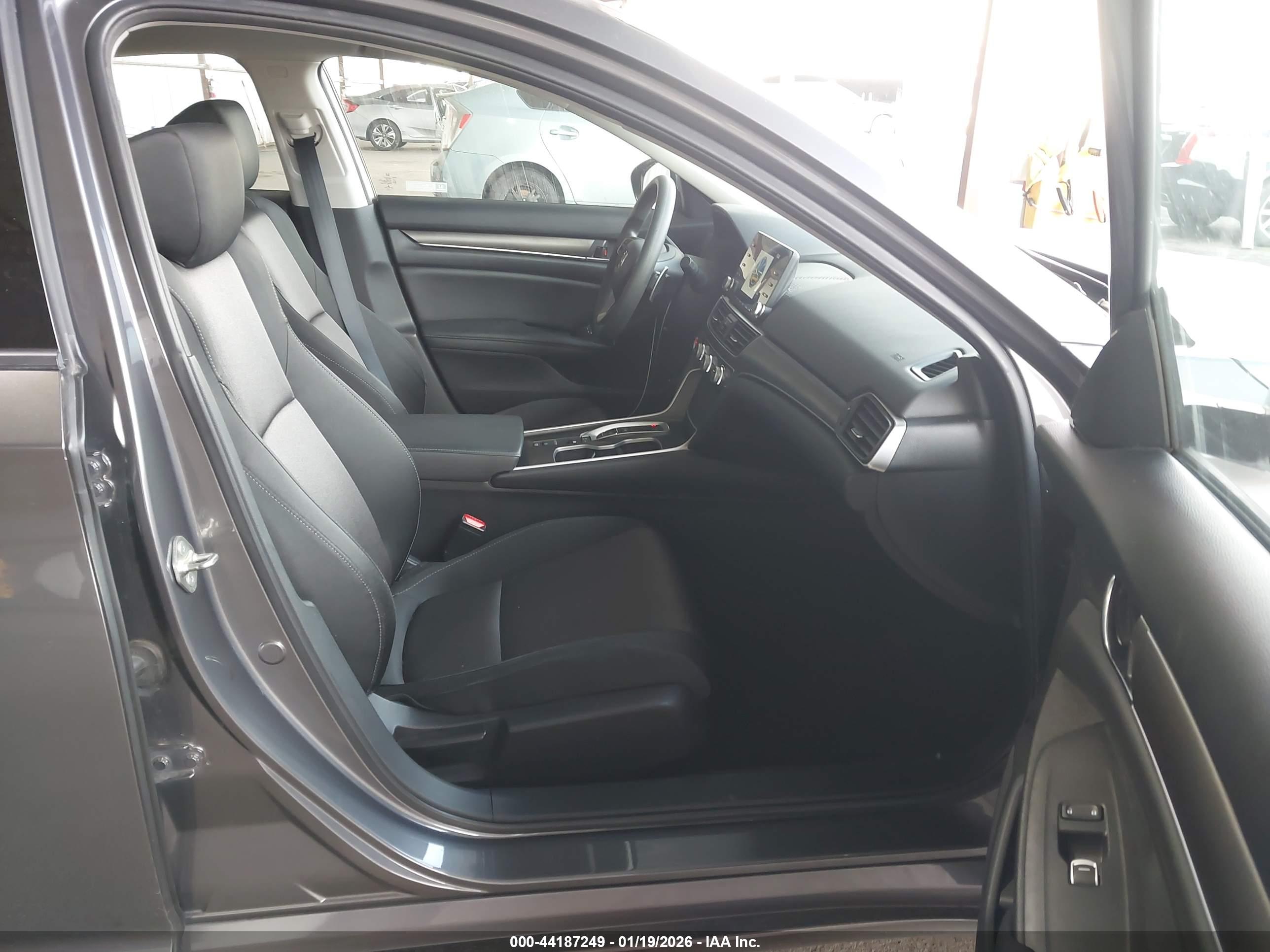 HONDA ACCORD image 5
