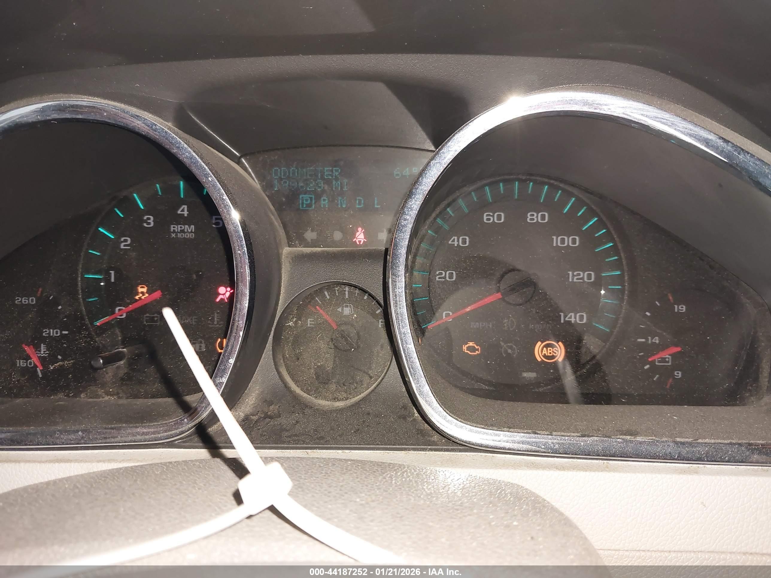 CHEVROLET TRAVERSE image 7